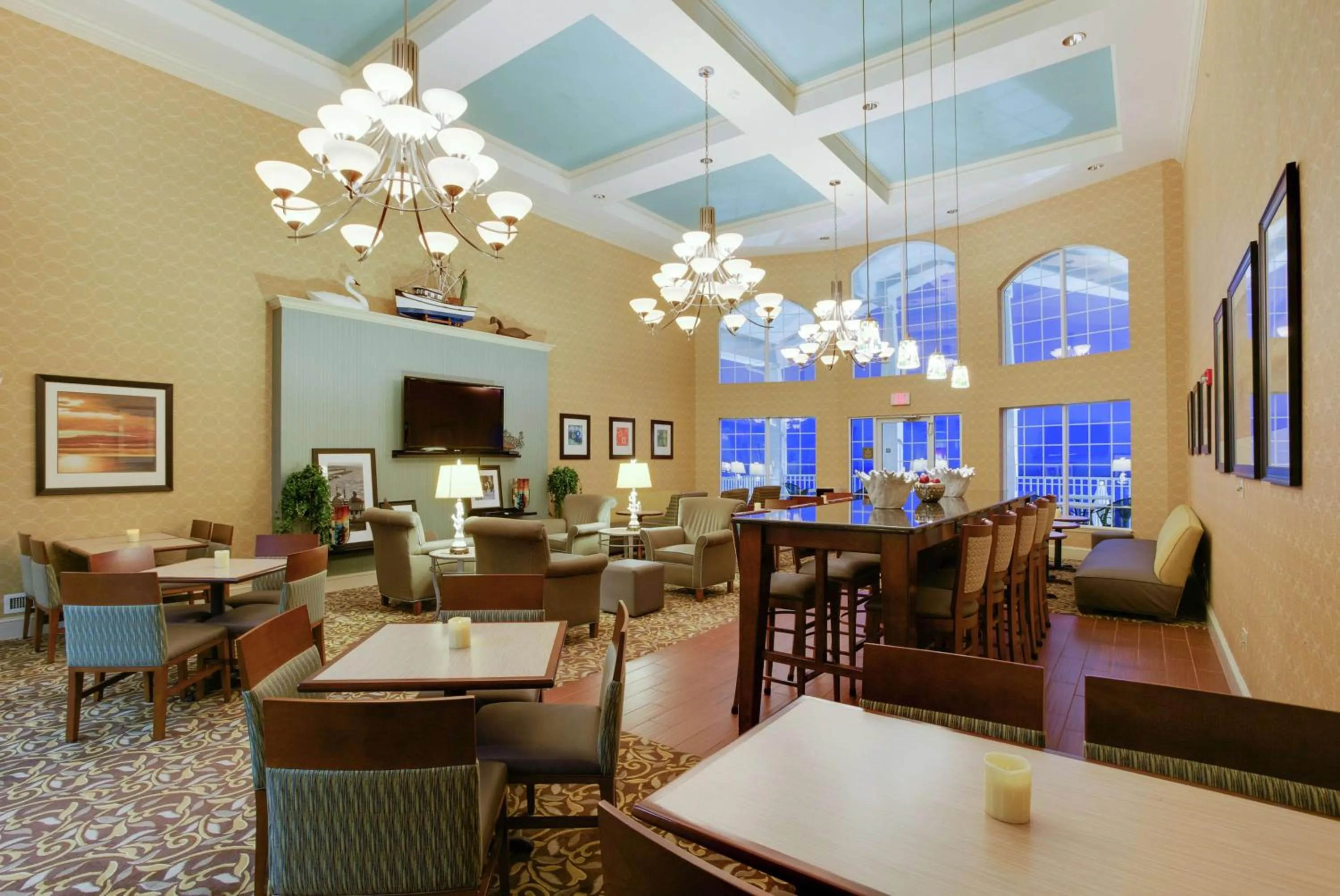 Lobby or reception in Hampton Inn & Suites Chincoteague-Waterfront, Va