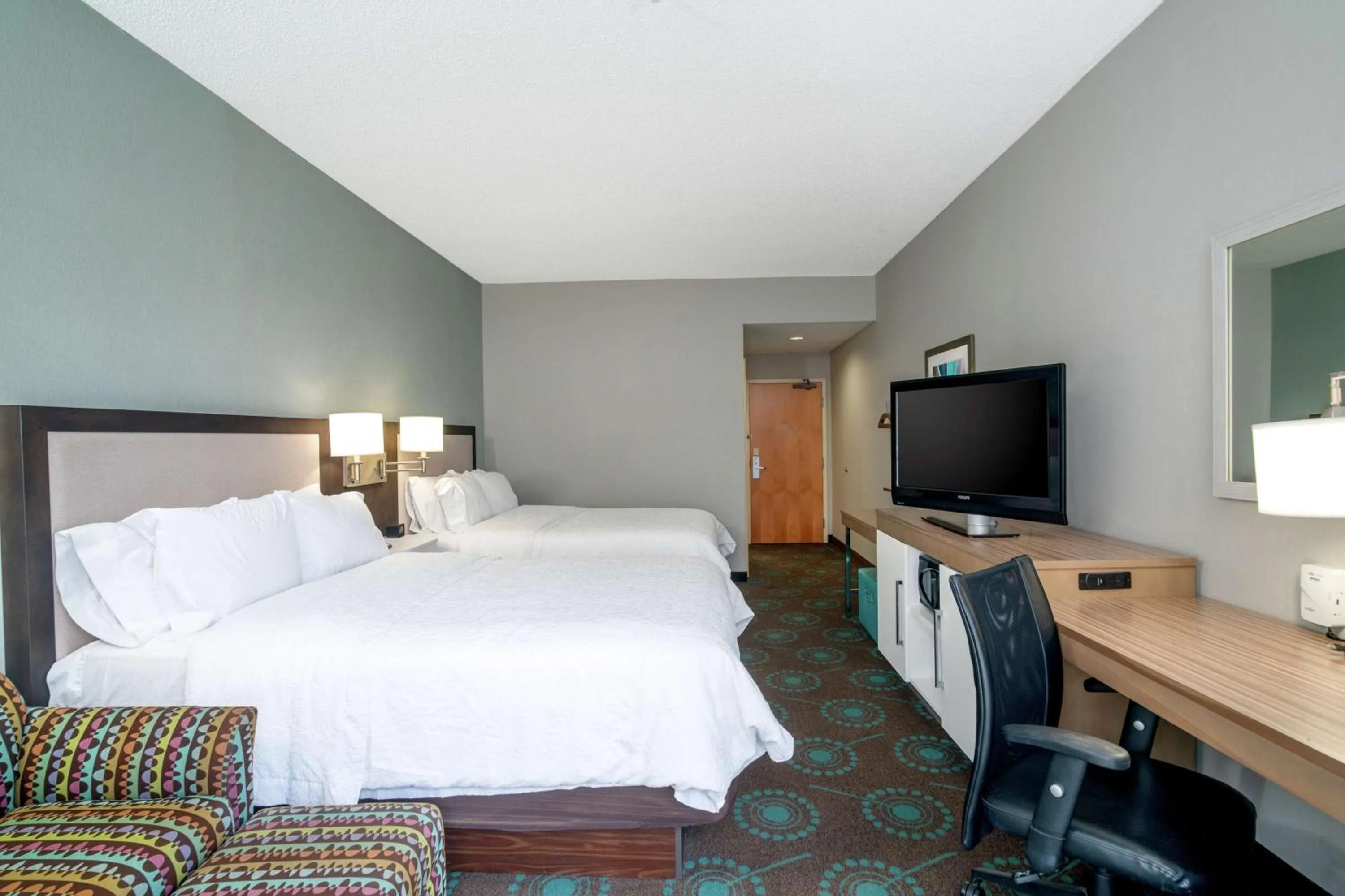 Bedroom, Bed in Hampton Inn & Suites Chincoteague-Waterfront, Va