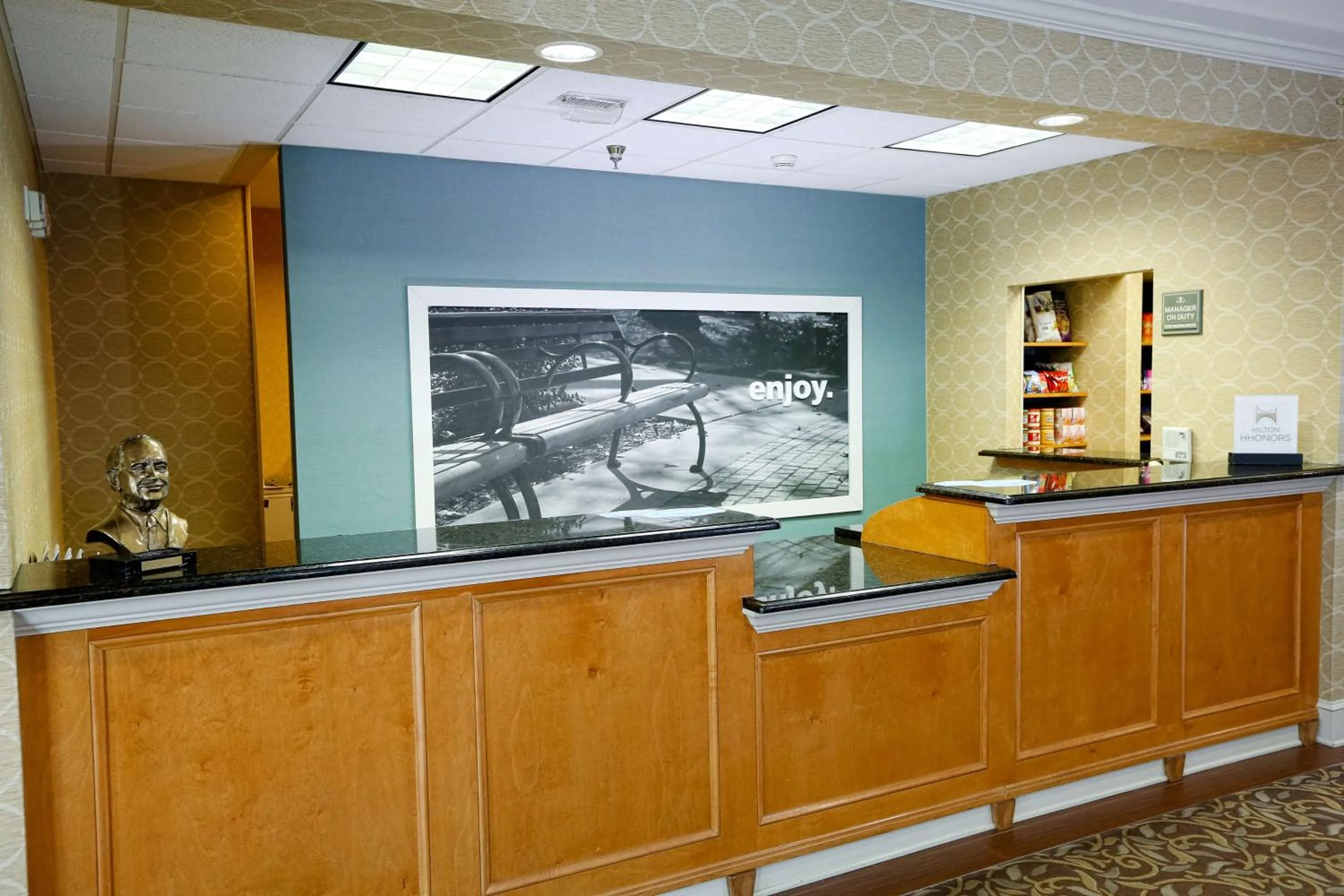 Lobby or reception in Hampton Inn & Suites Chincoteague-Waterfront, Va
