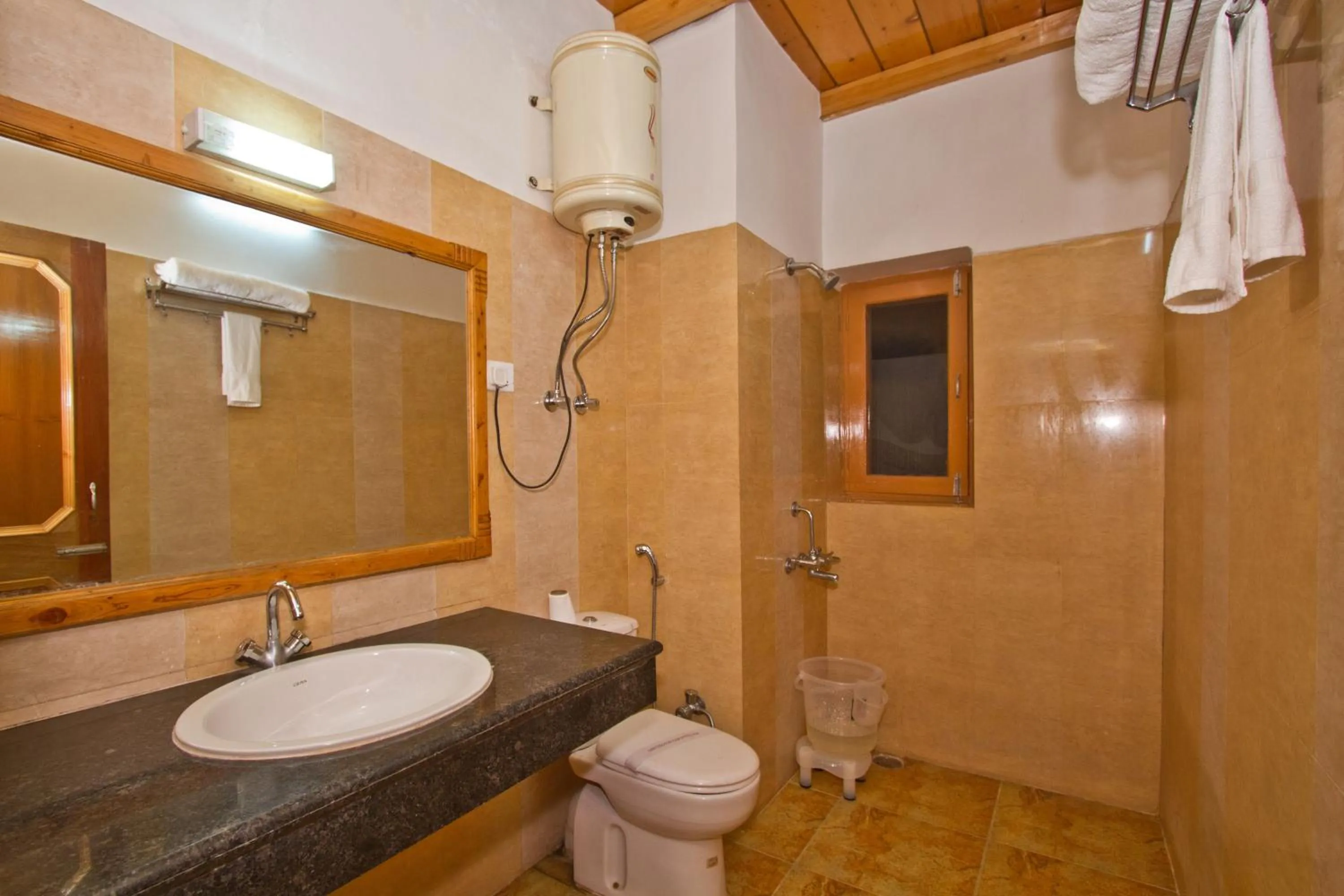 Toilet in Hotel Hayer Regency