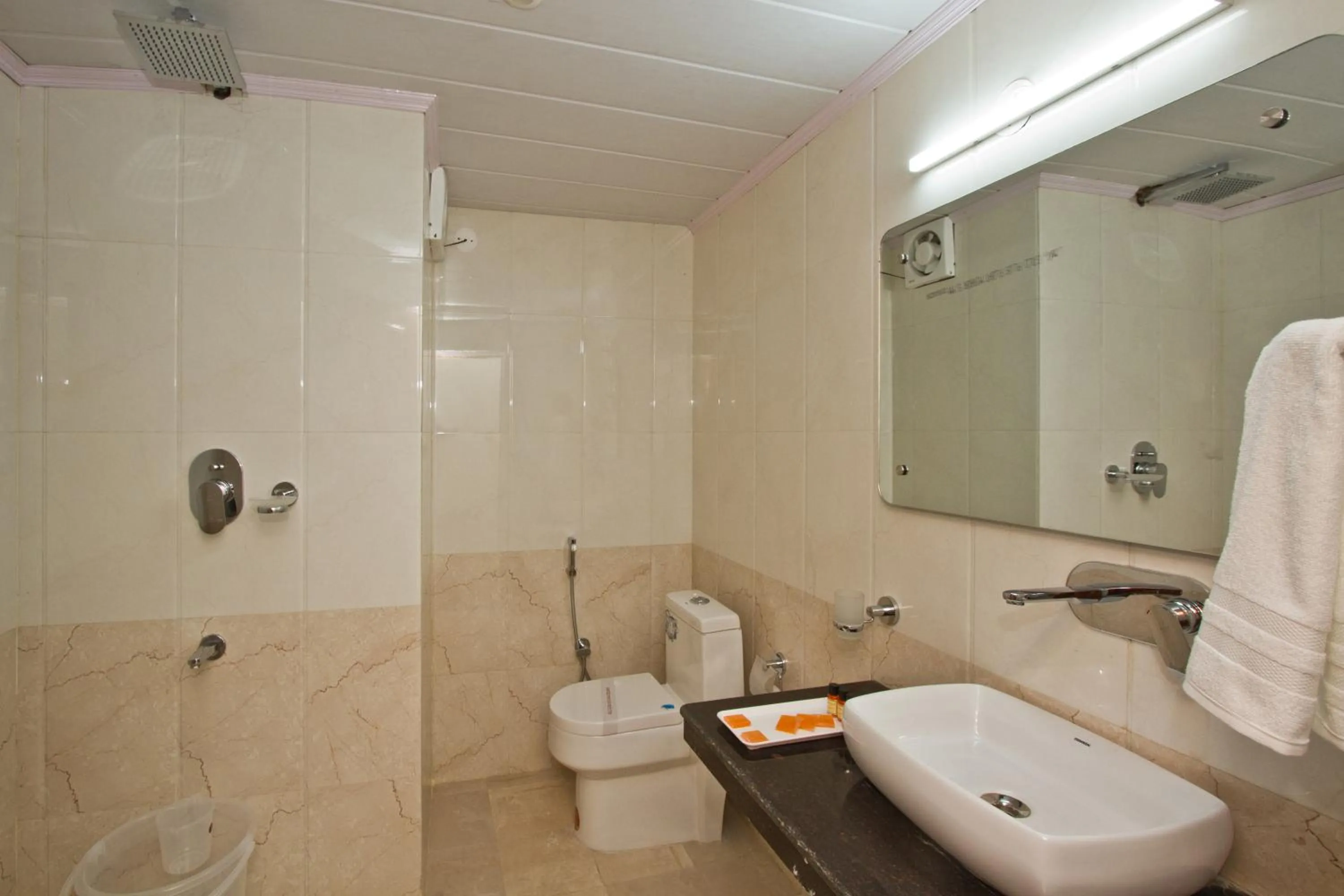 Bathroom in Hotel Hayer Regency