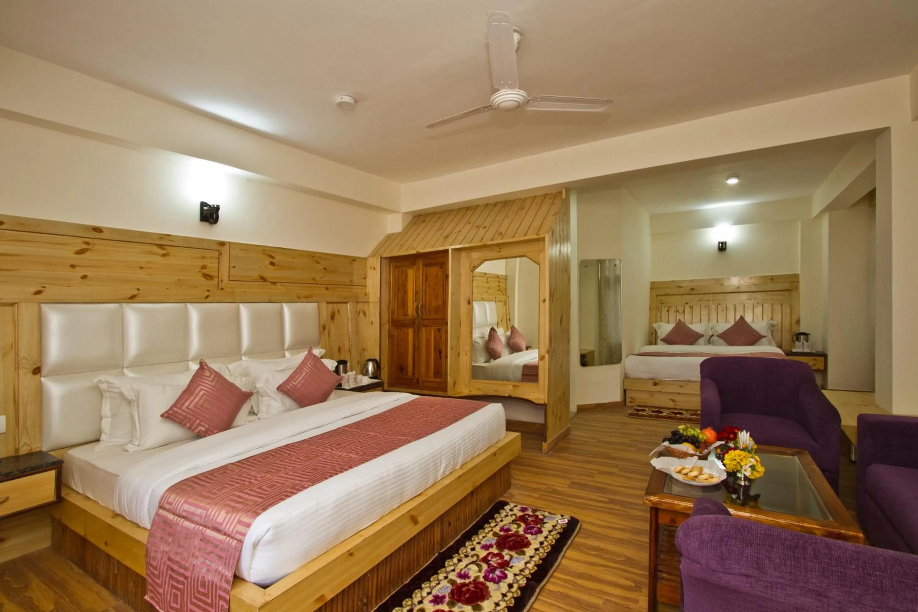 Bed in Hotel Hayer Regency