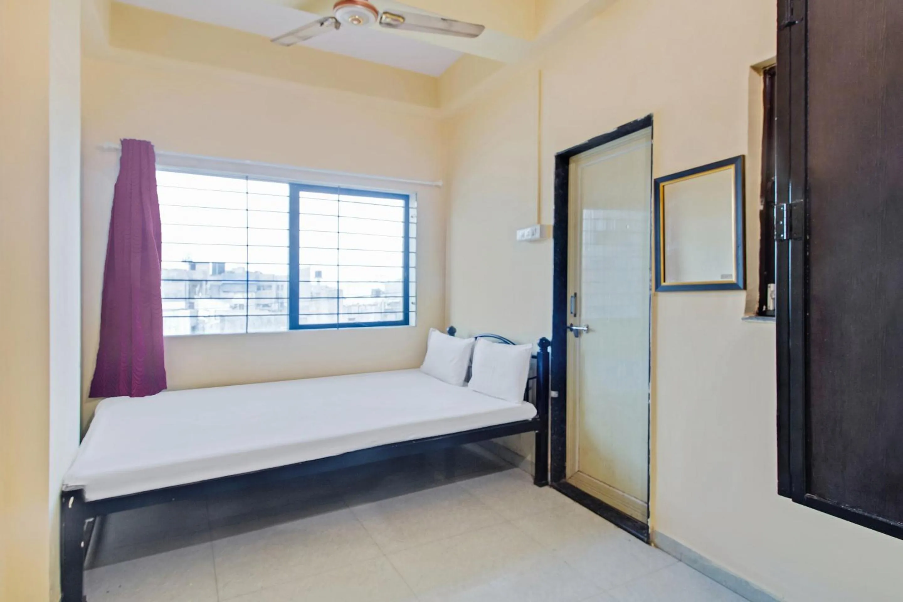 Bedroom in SPOT ON Sahara Yatri Niwas