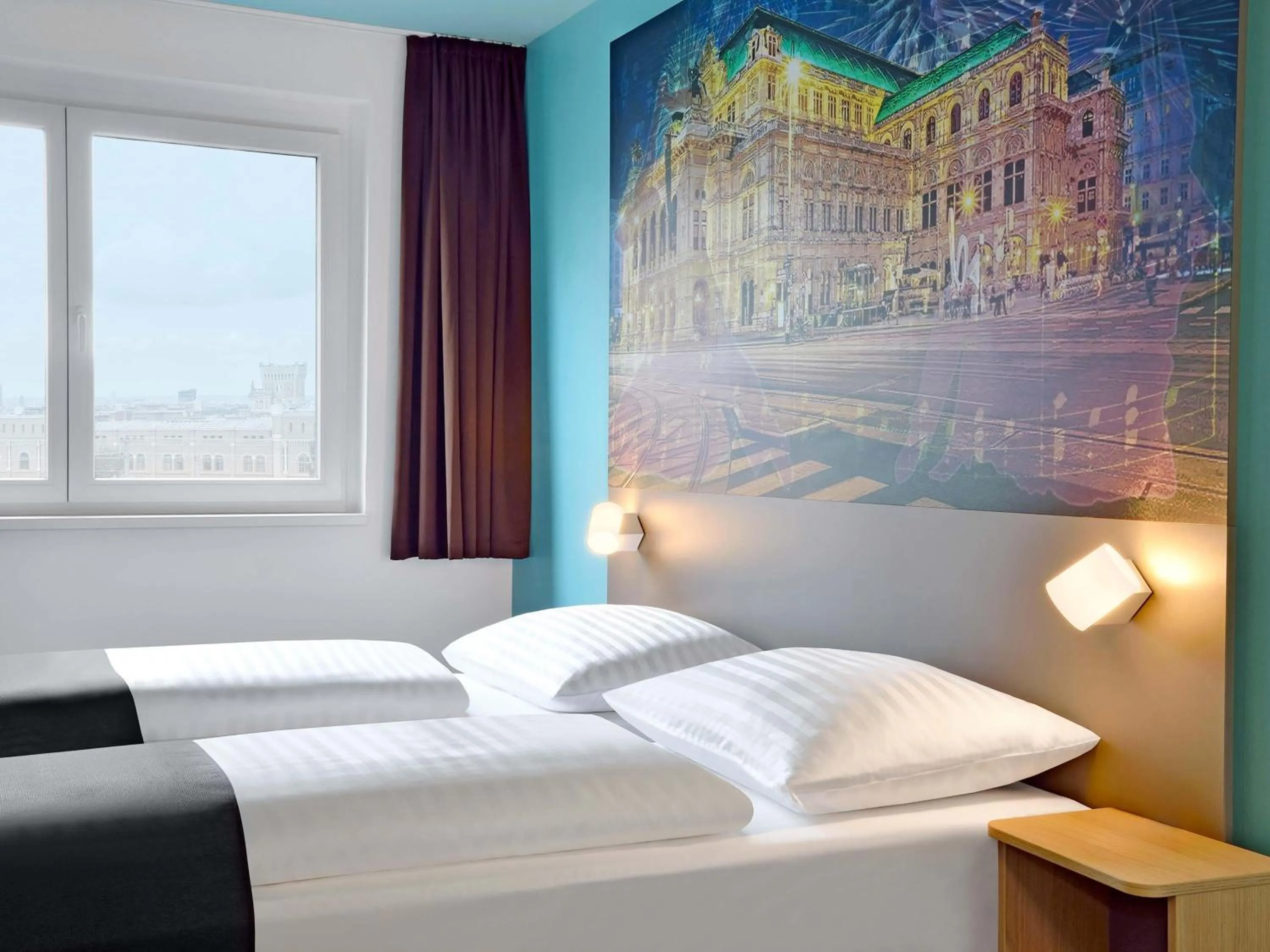Photo of the whole room, Bed in B&B Hotel Wien-Hbf