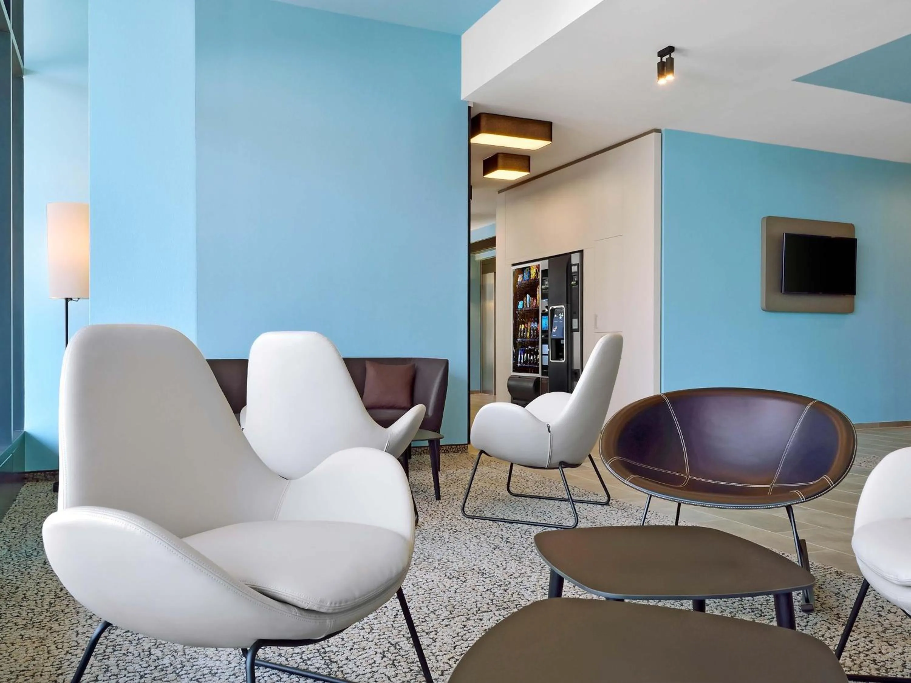 Lobby or reception in B&B Hotel Wien-Hbf