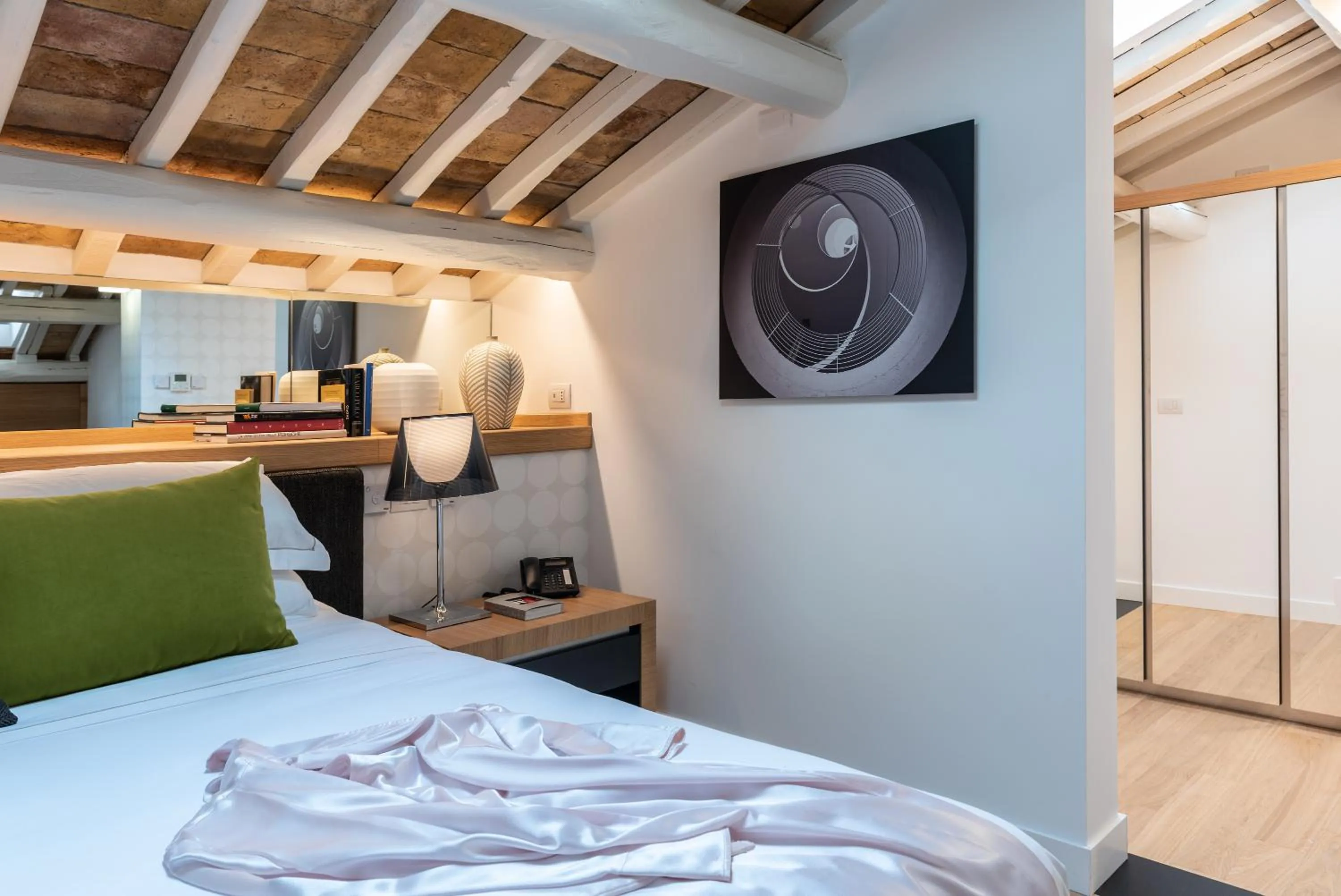 Bedroom, Bed in Laurina 33