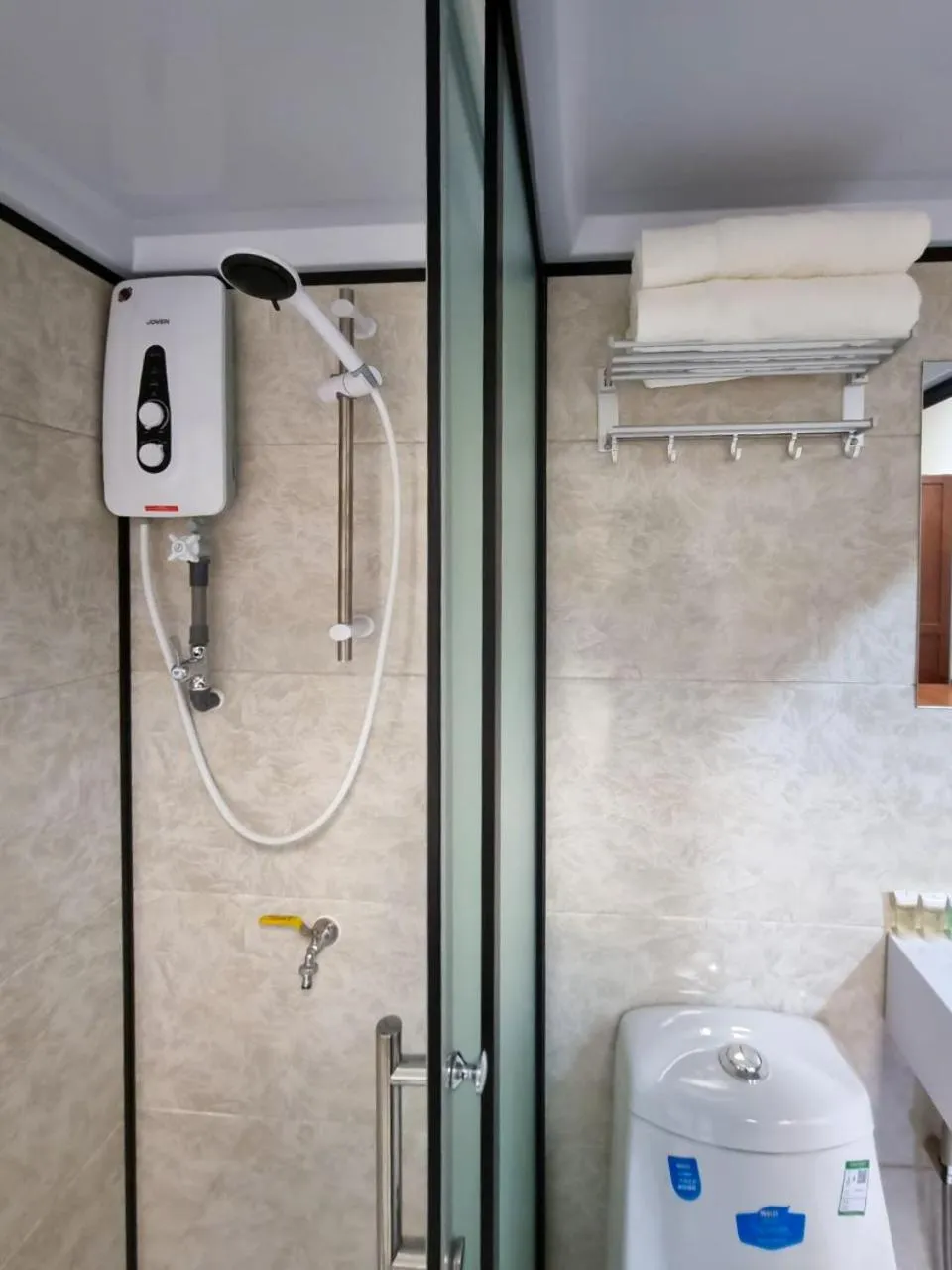 Shower in Global Residency