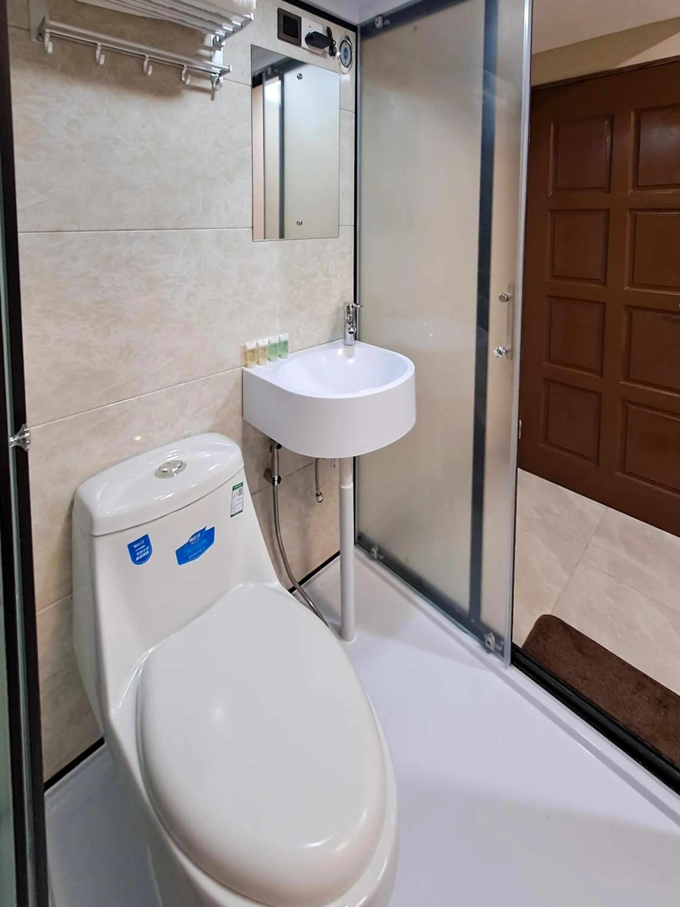 Toilet in Global Residency