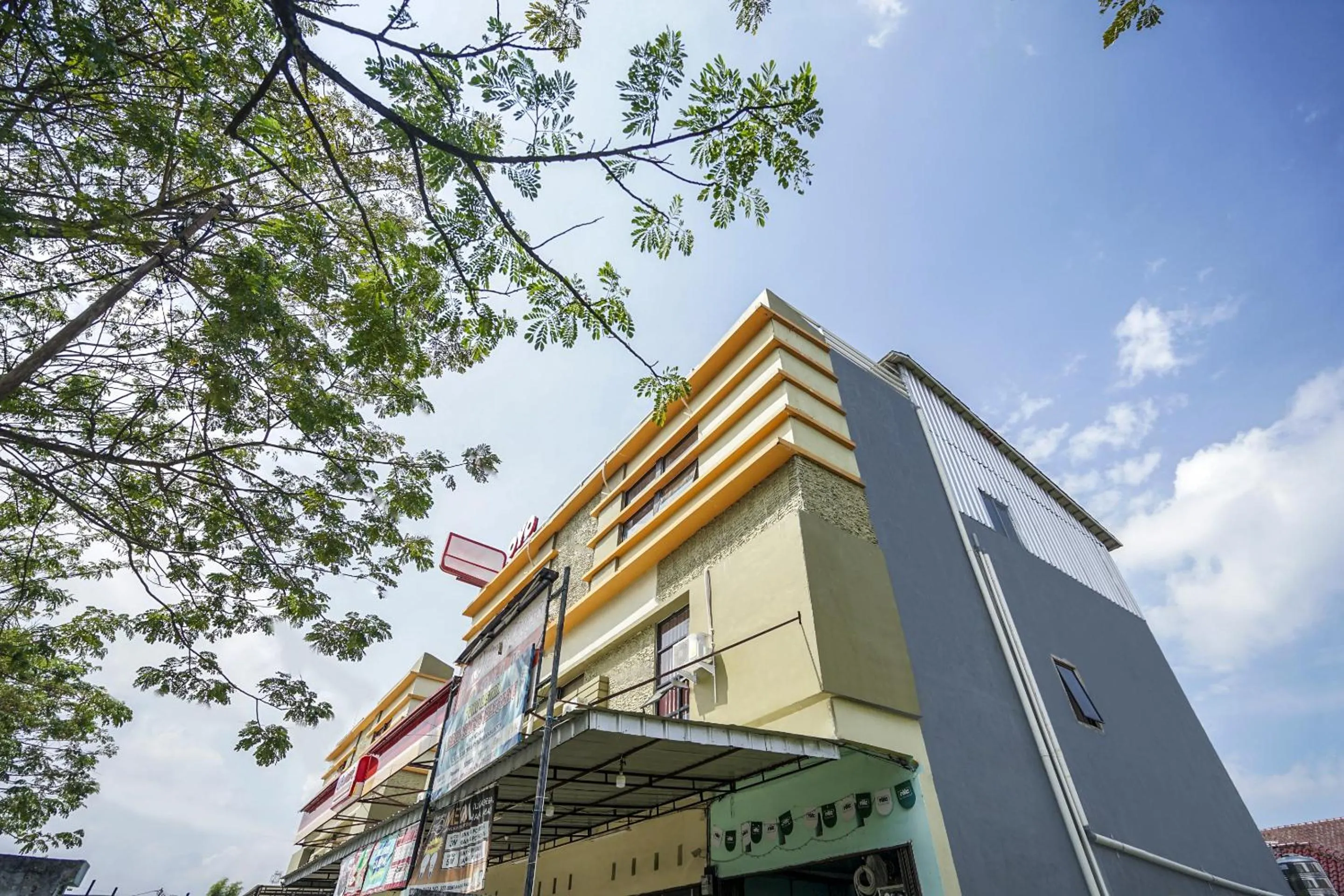 Facade/entrance in OYO Life 570 Pesona Asri Homestay Syariah