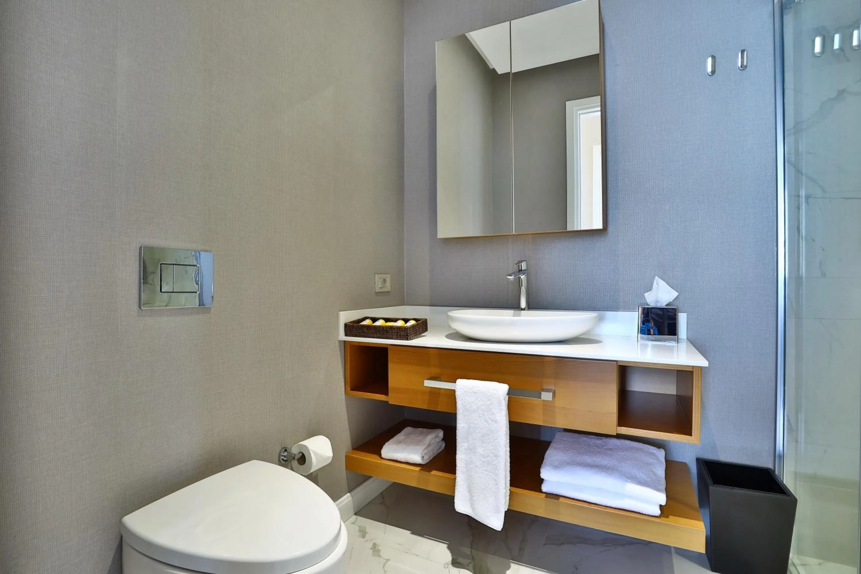 Bathroom in Mare Deluxe Residences & Villas