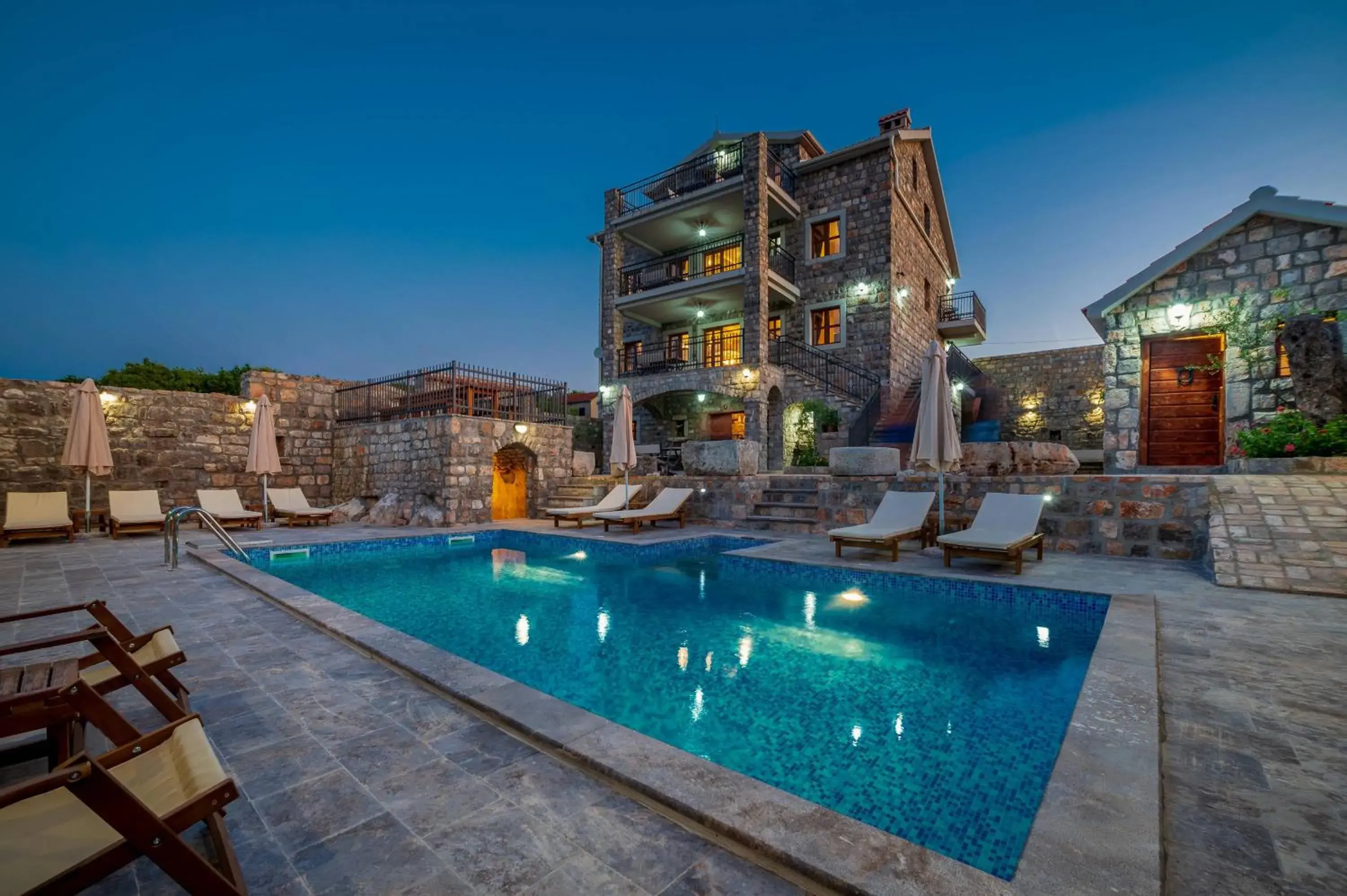 Villa Old Castle Apartments Villa Old Castle Apartments