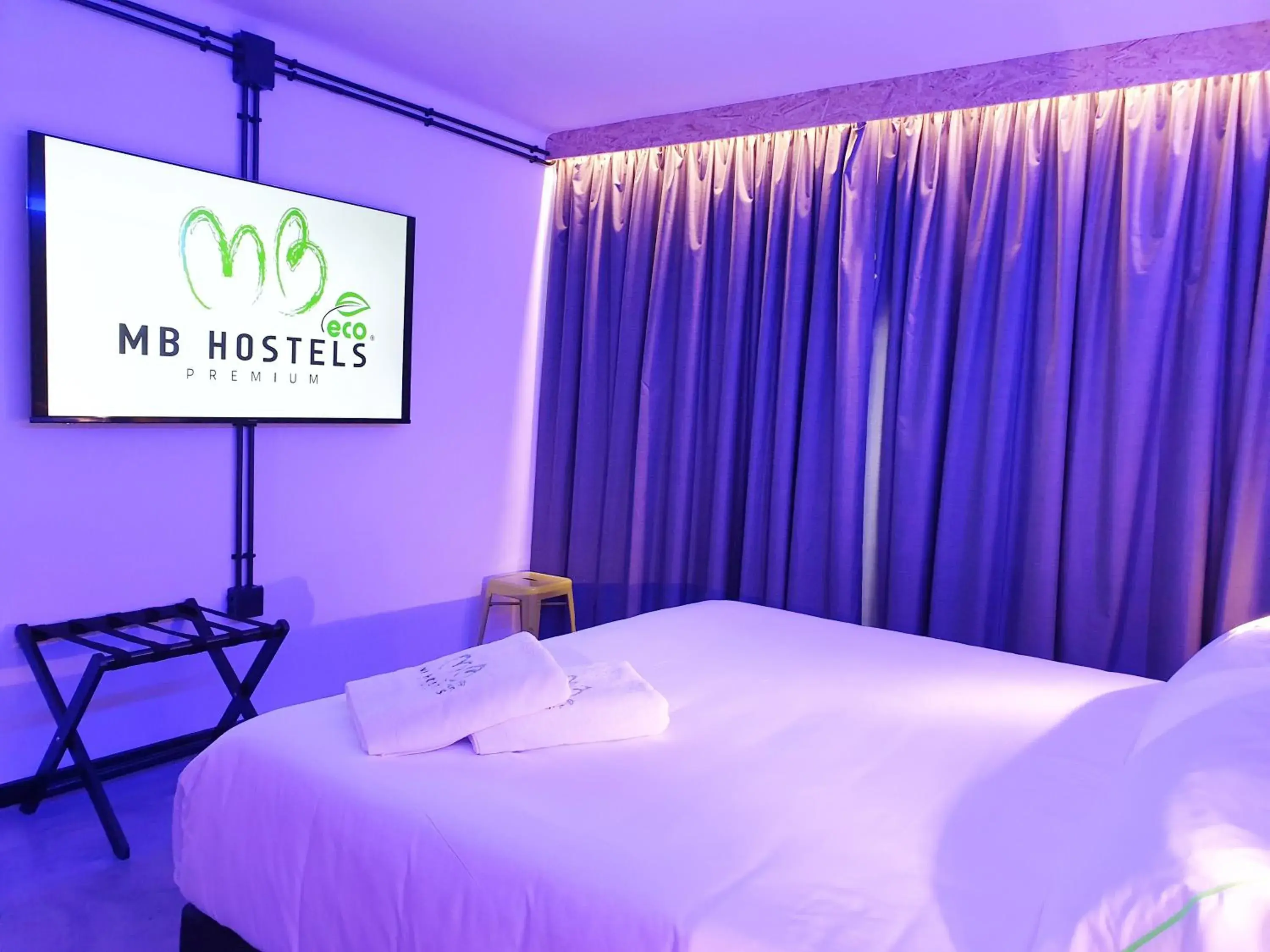 Superior Double Room with Balcony and Sea View in MB Hostels Premium ECO - Adults Recommended Superior Double Room with Balcony and Sea View in MB Hostels Premium ECO - Adults Recommended