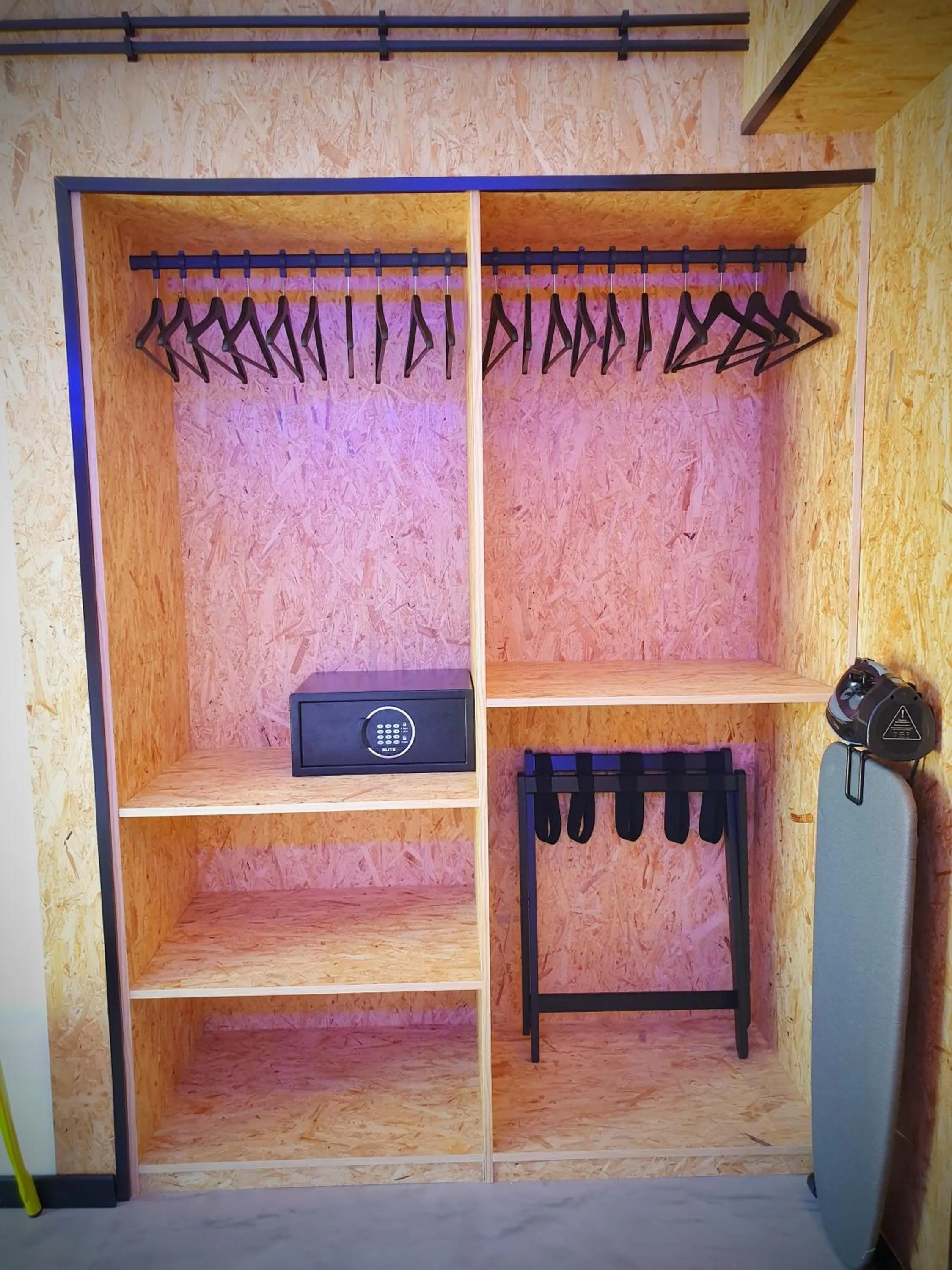 Decorative detail in MB Hostels Premium ECO - Adults Recommended