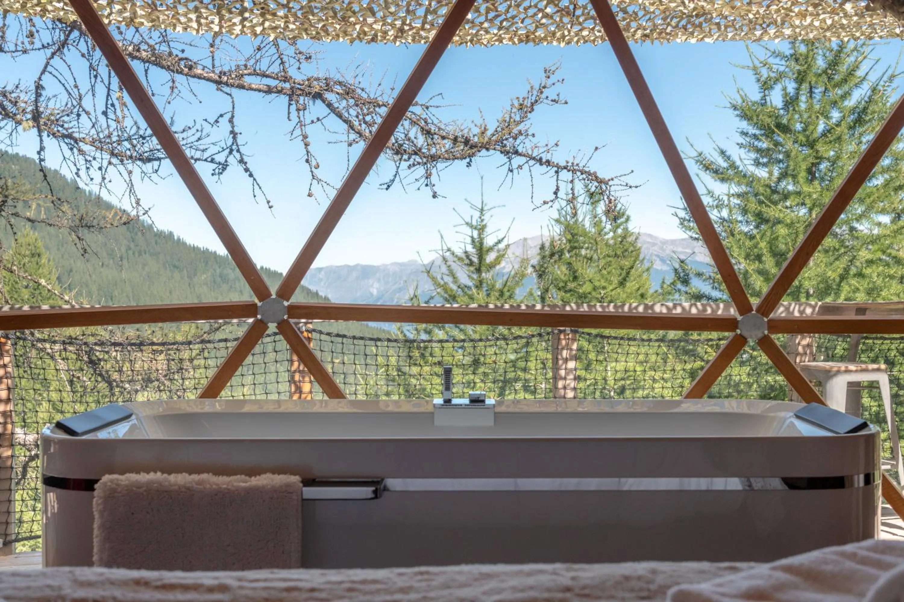 Bedroom in Alpin D'Hôme Hôtel & Spa
