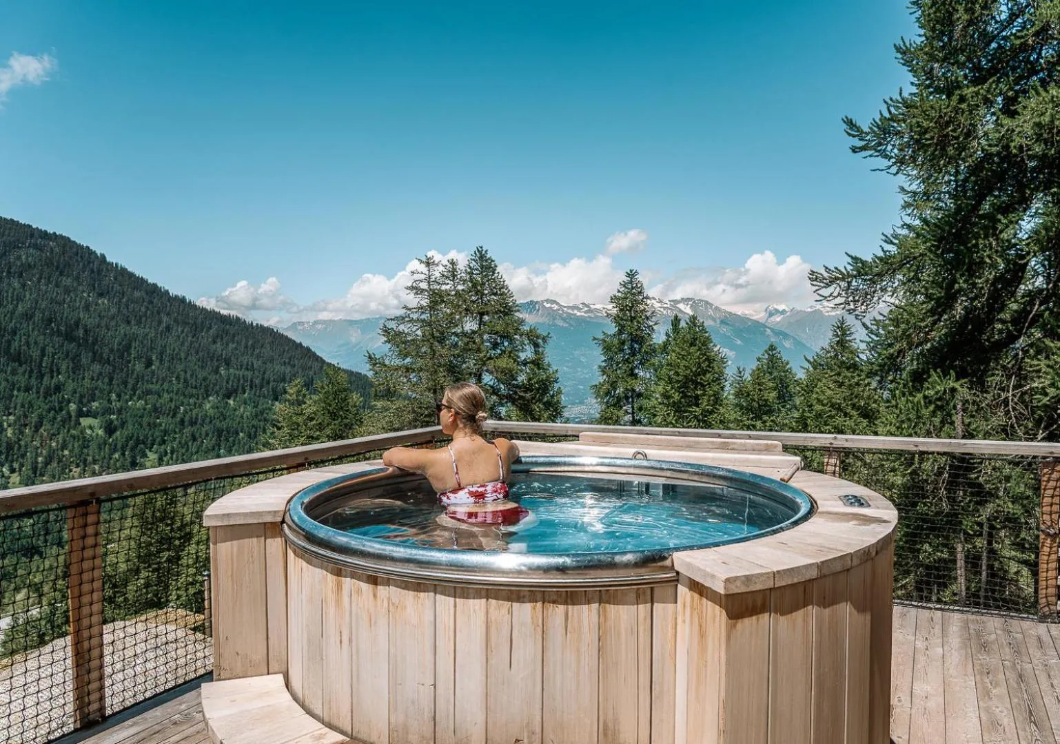 Hot Tub in Alpin D'Hôme Hôtel & Spa