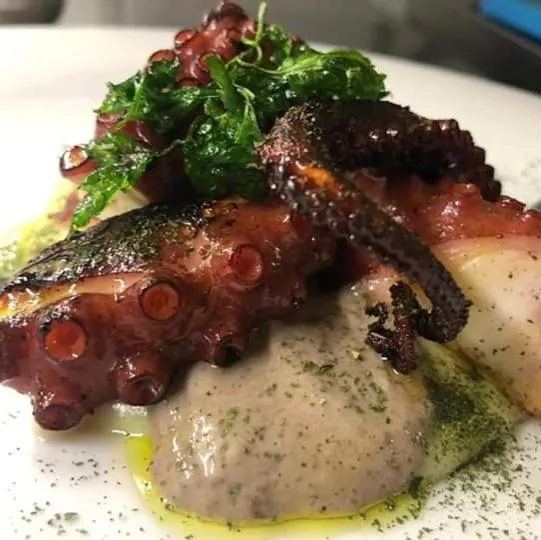 Restaurant/places to eat in Casa Mamma Elvira