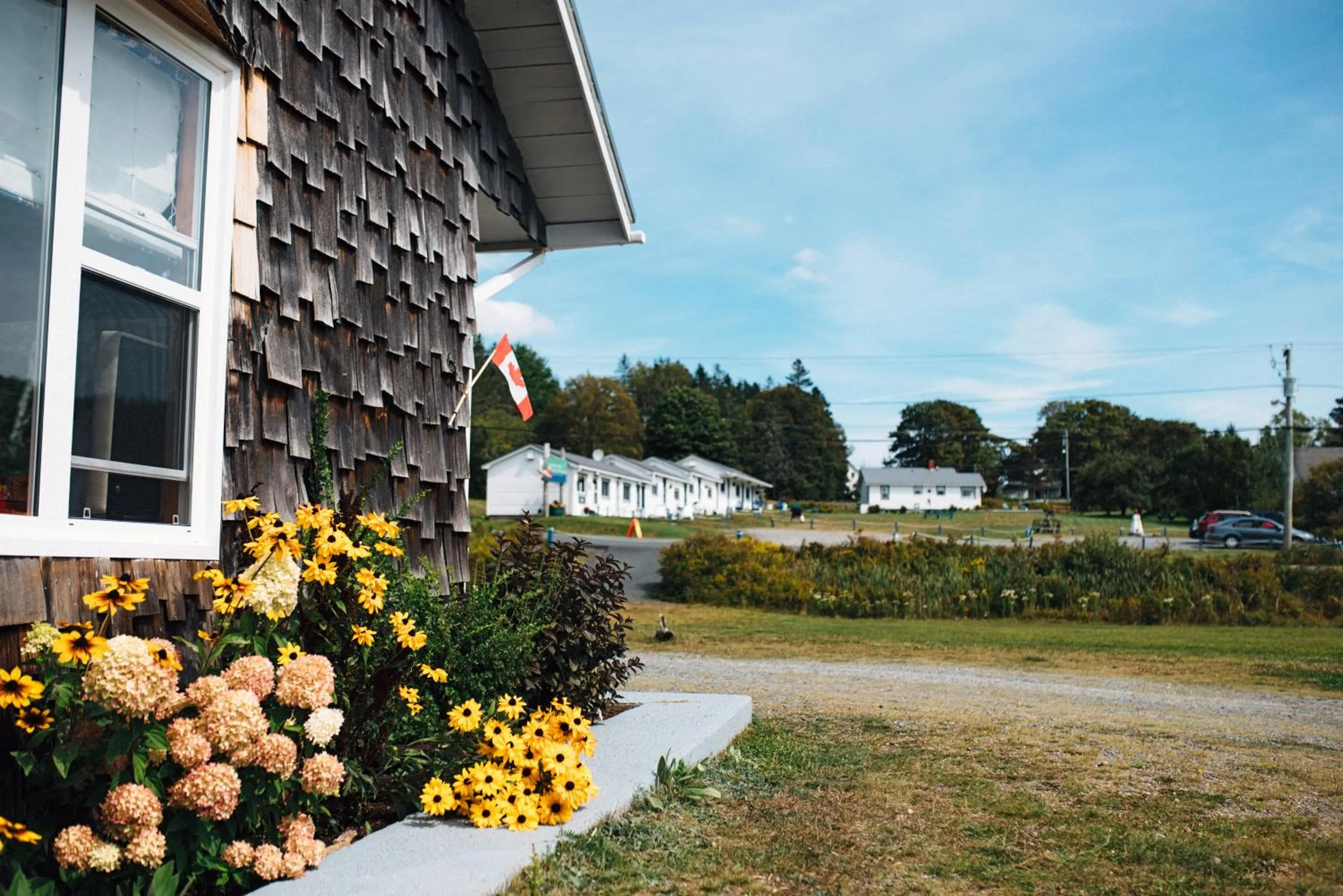 Friars Bay Inn & Cottages