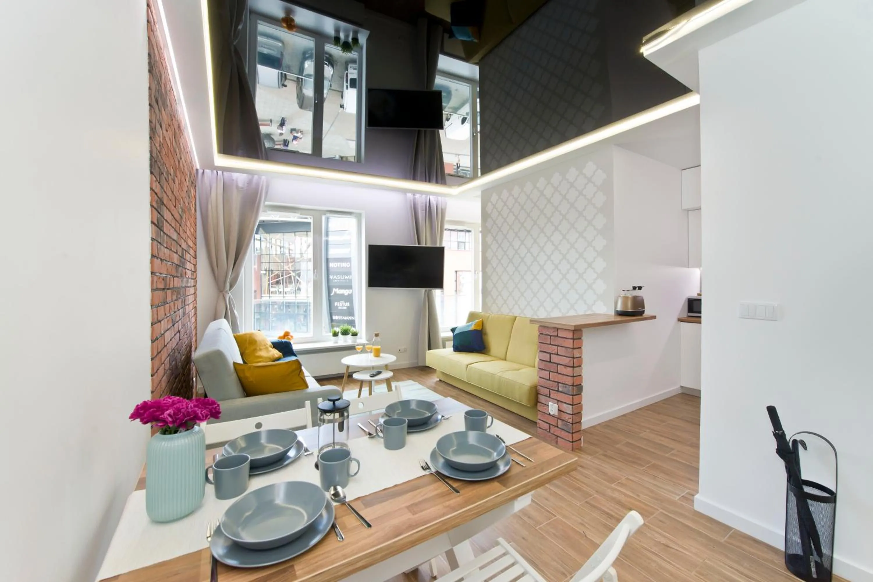 Dining area in YOURAPART Rajska City Centre