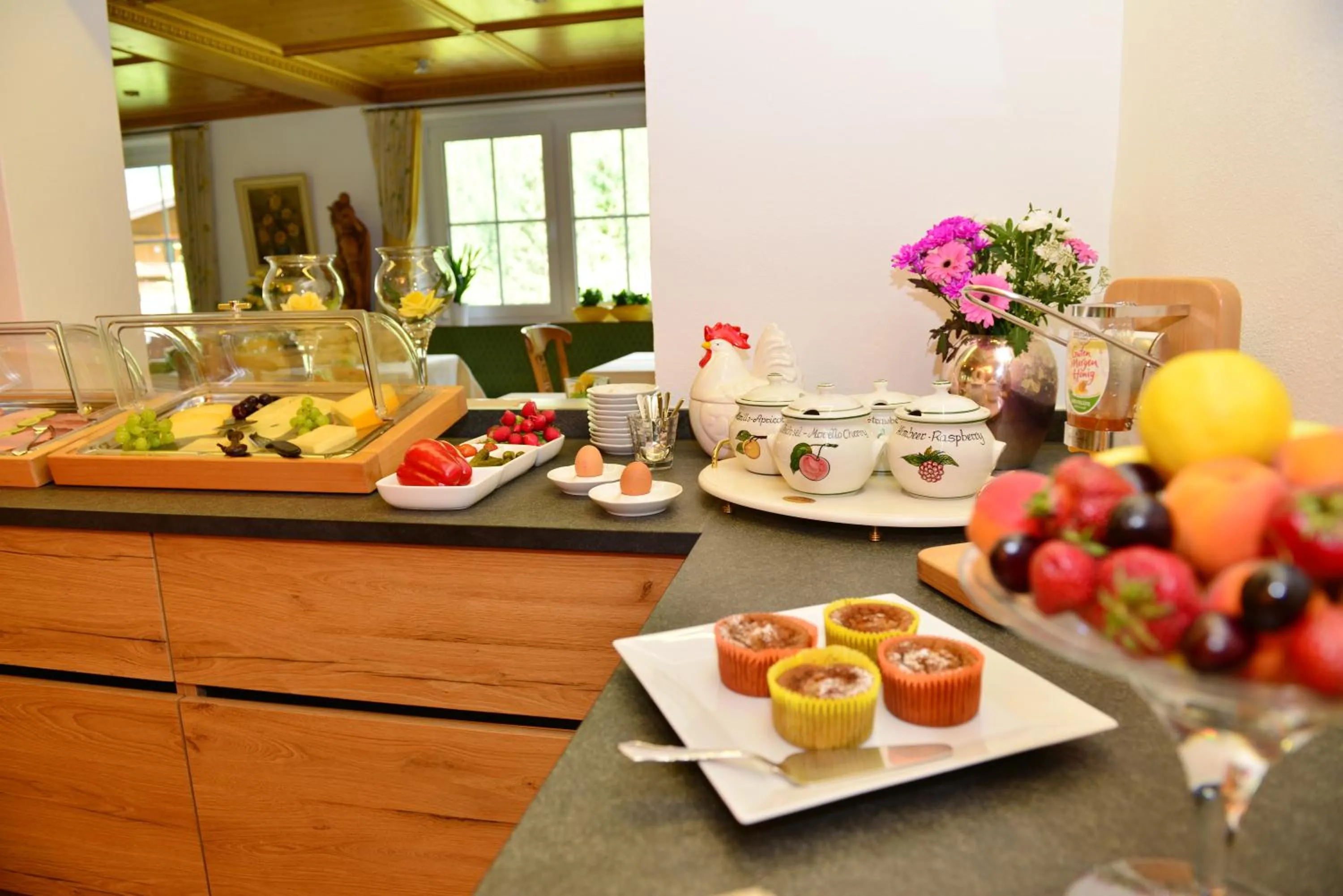 Buffet breakfast in Hotel Garni Ingeborg