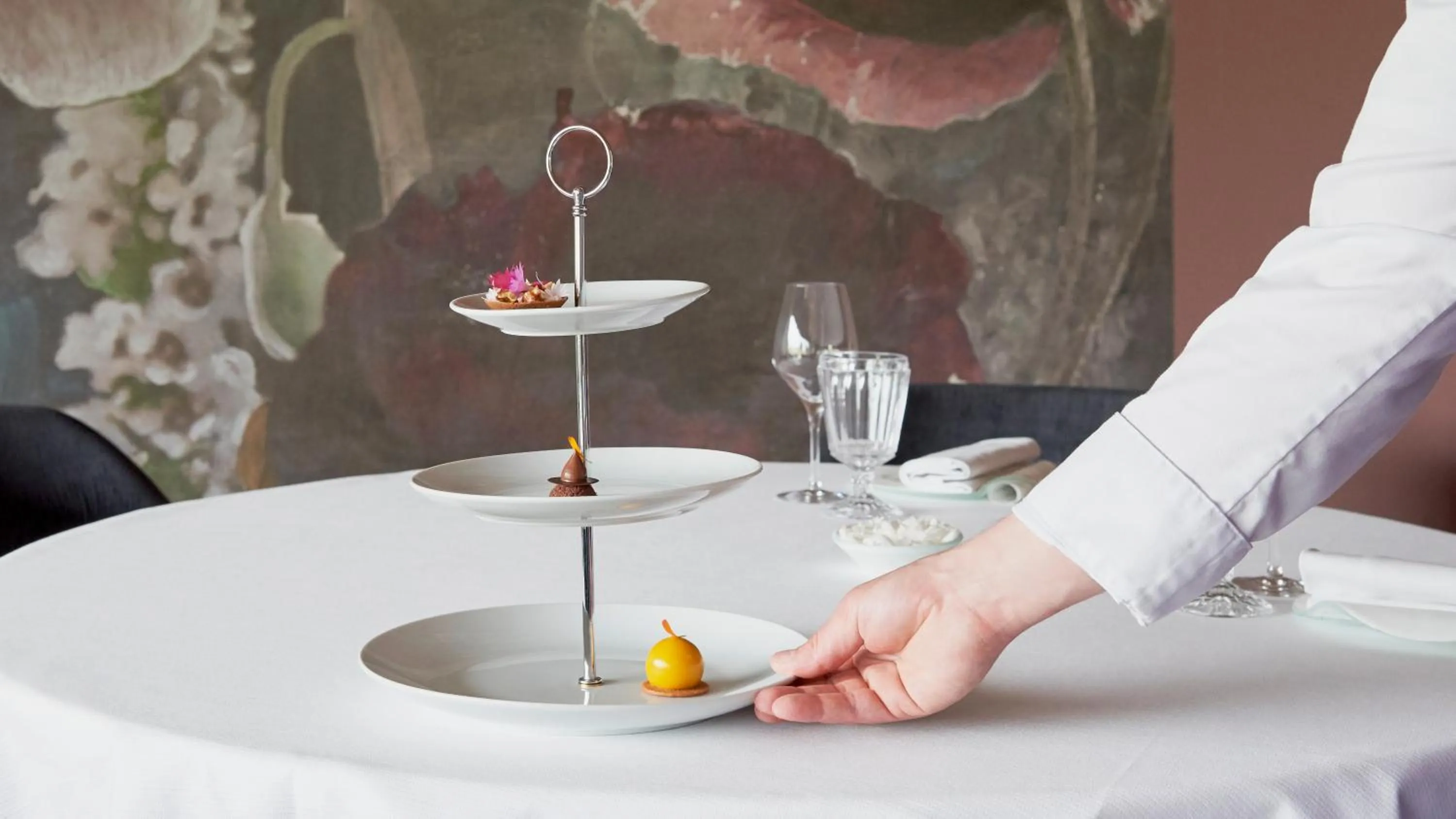 Meals in Maison Tiegezh