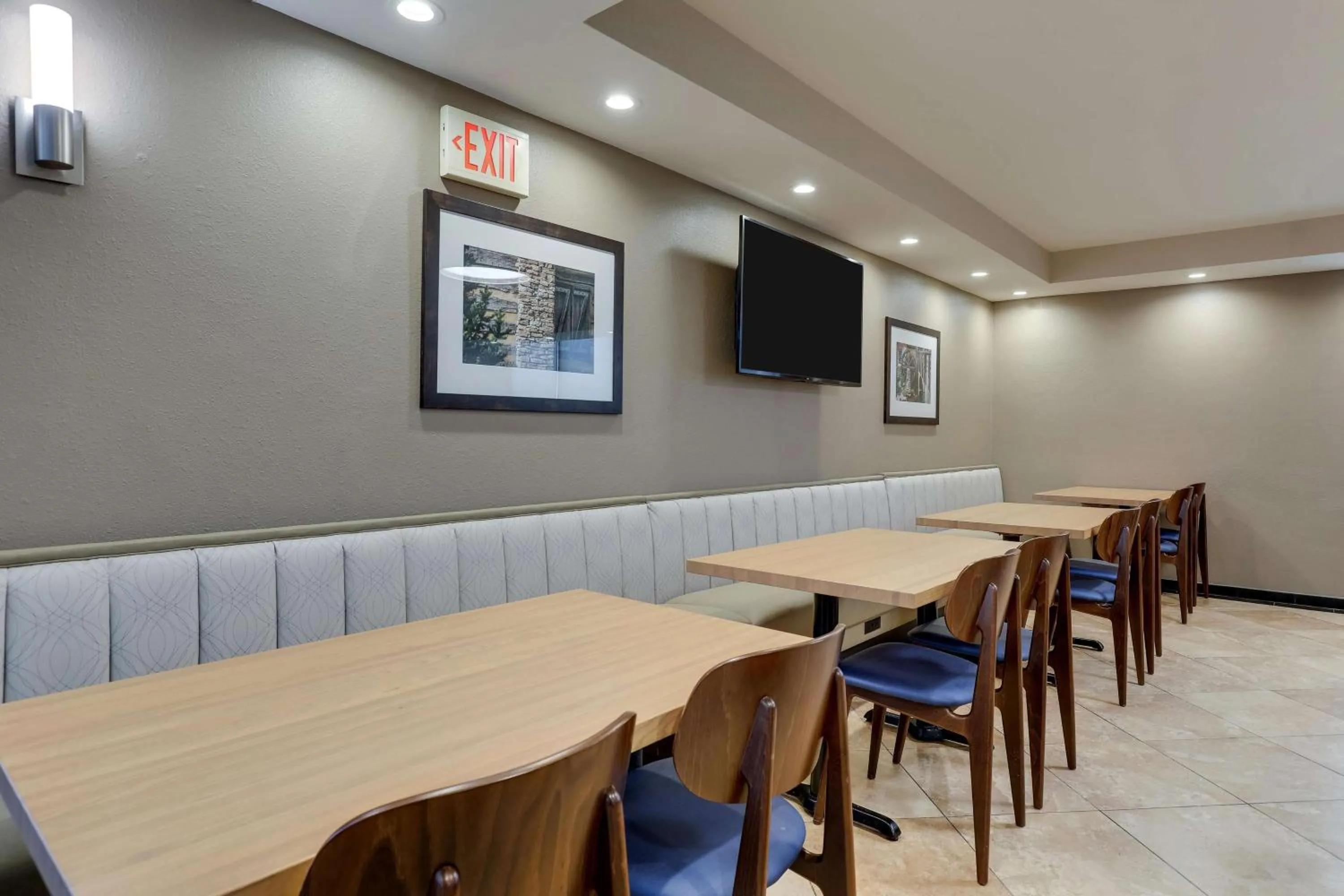 Restaurant/places to eat in Drury Inn & Suites St. Louis St. Peters