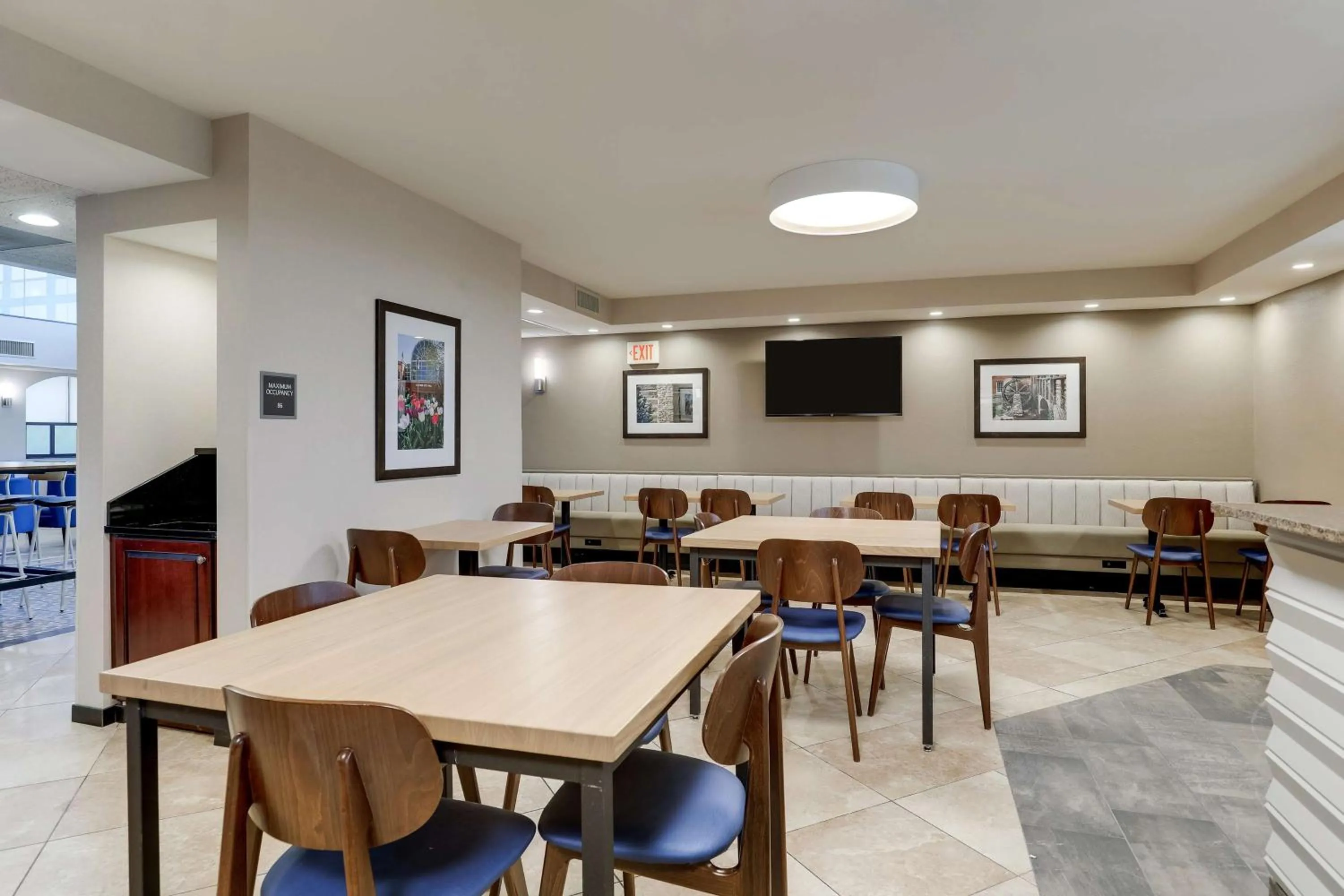 Restaurant/places to eat in Drury Inn & Suites St. Louis St. Peters