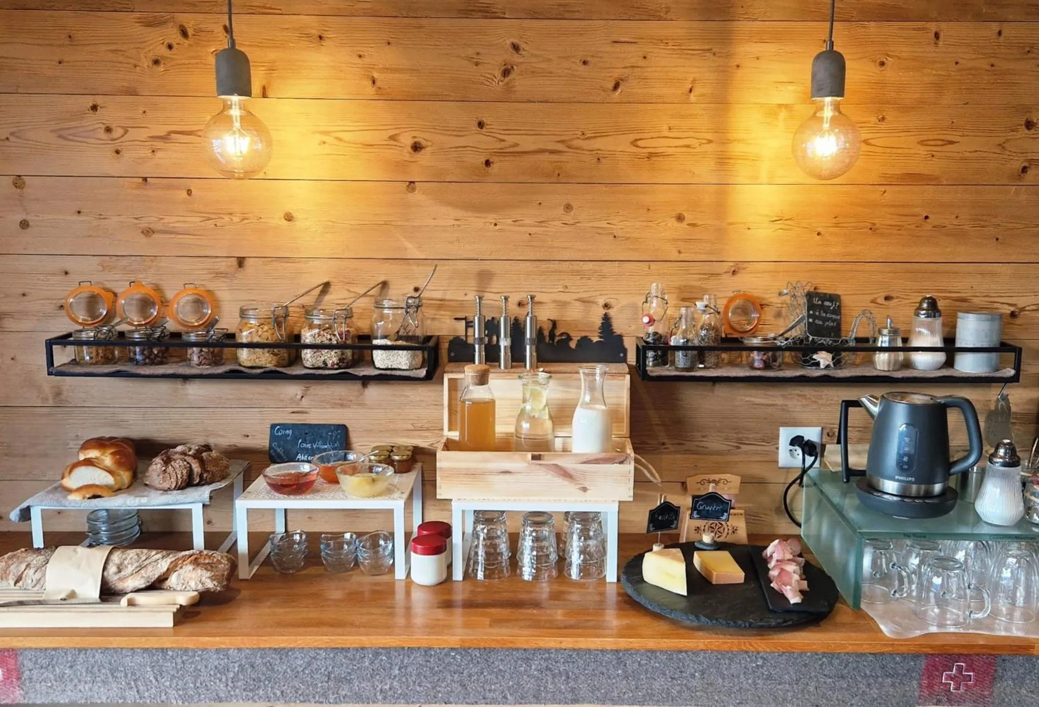 Buffet breakfast in Chalet Diognysos B&B, Wellness & Boutique Hotel
