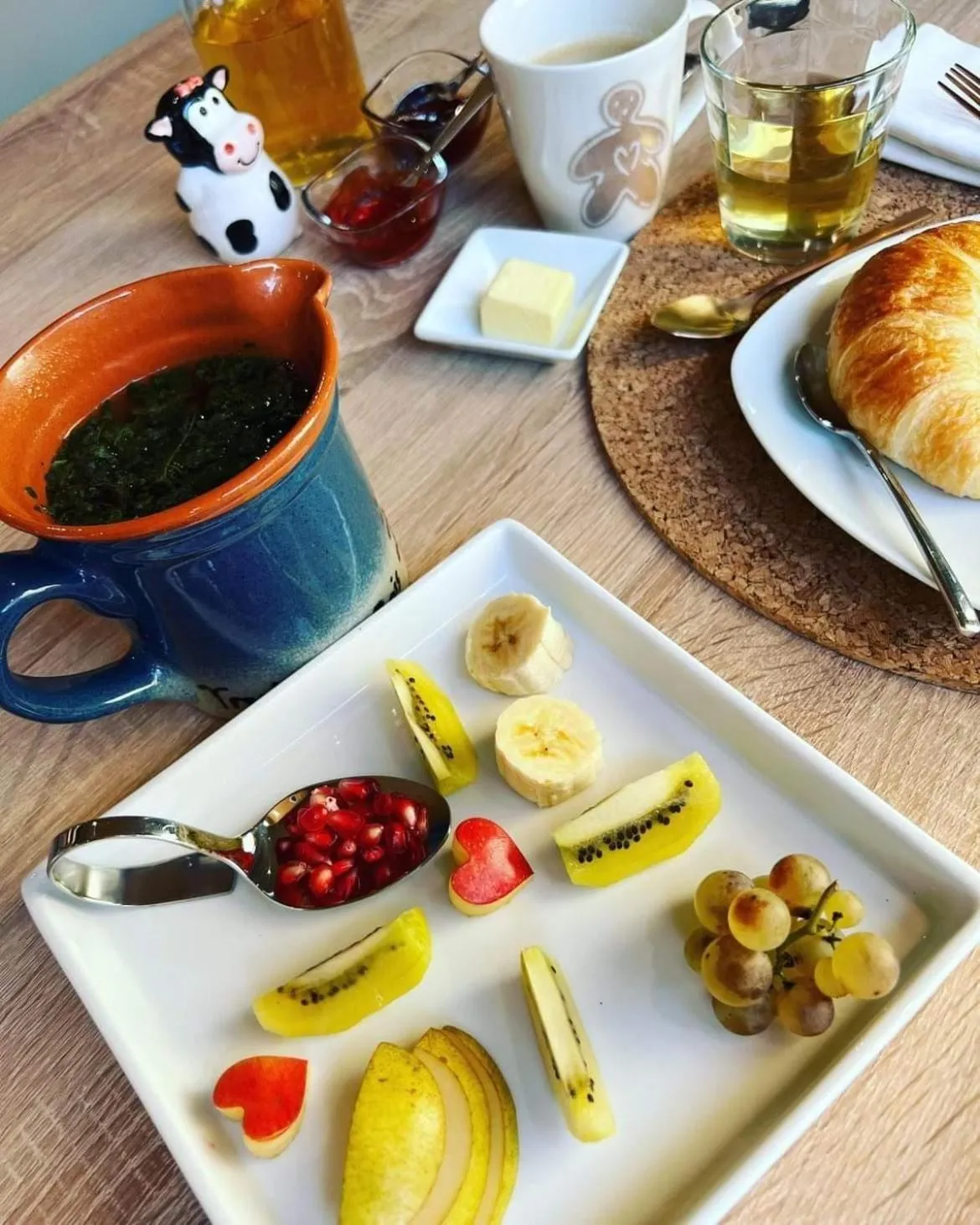 Food and drinks in Chalet Diognysos B&B, Boutique Hotel & Wellness