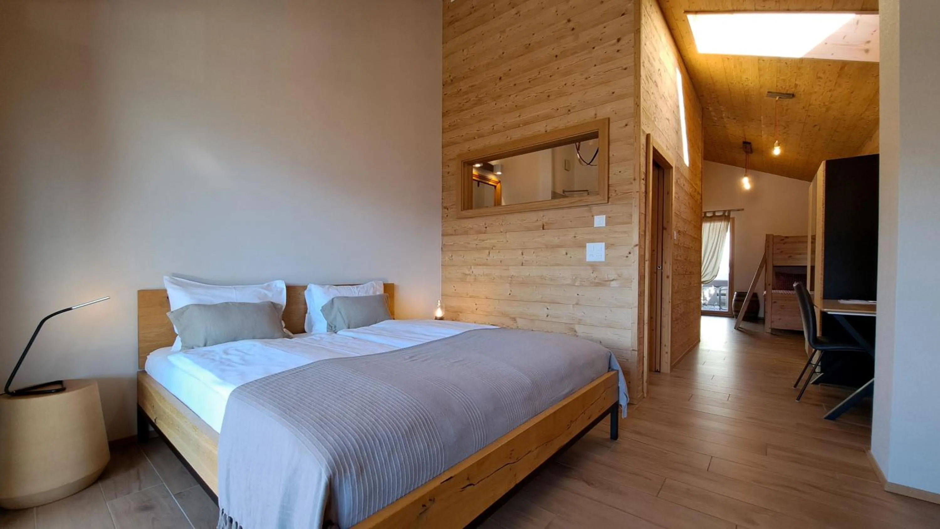 Photo of the whole room, Bed in Chalet Diognysos B&B, Boutique Hotel & Wellness