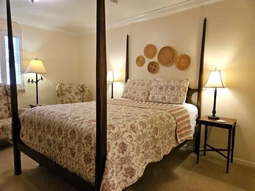 Green Tree Inn