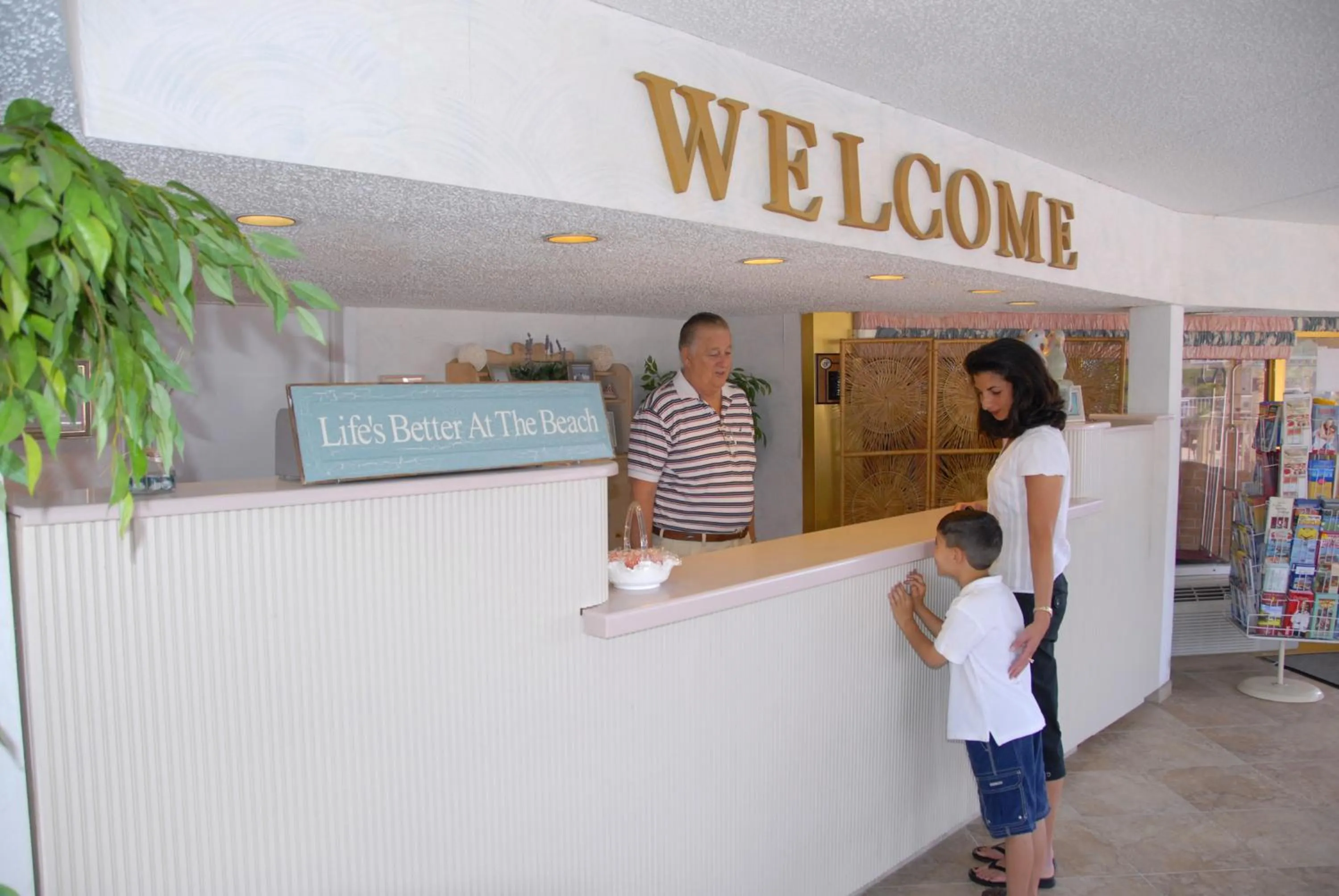Lobby or reception in Bristol Plaza Motel