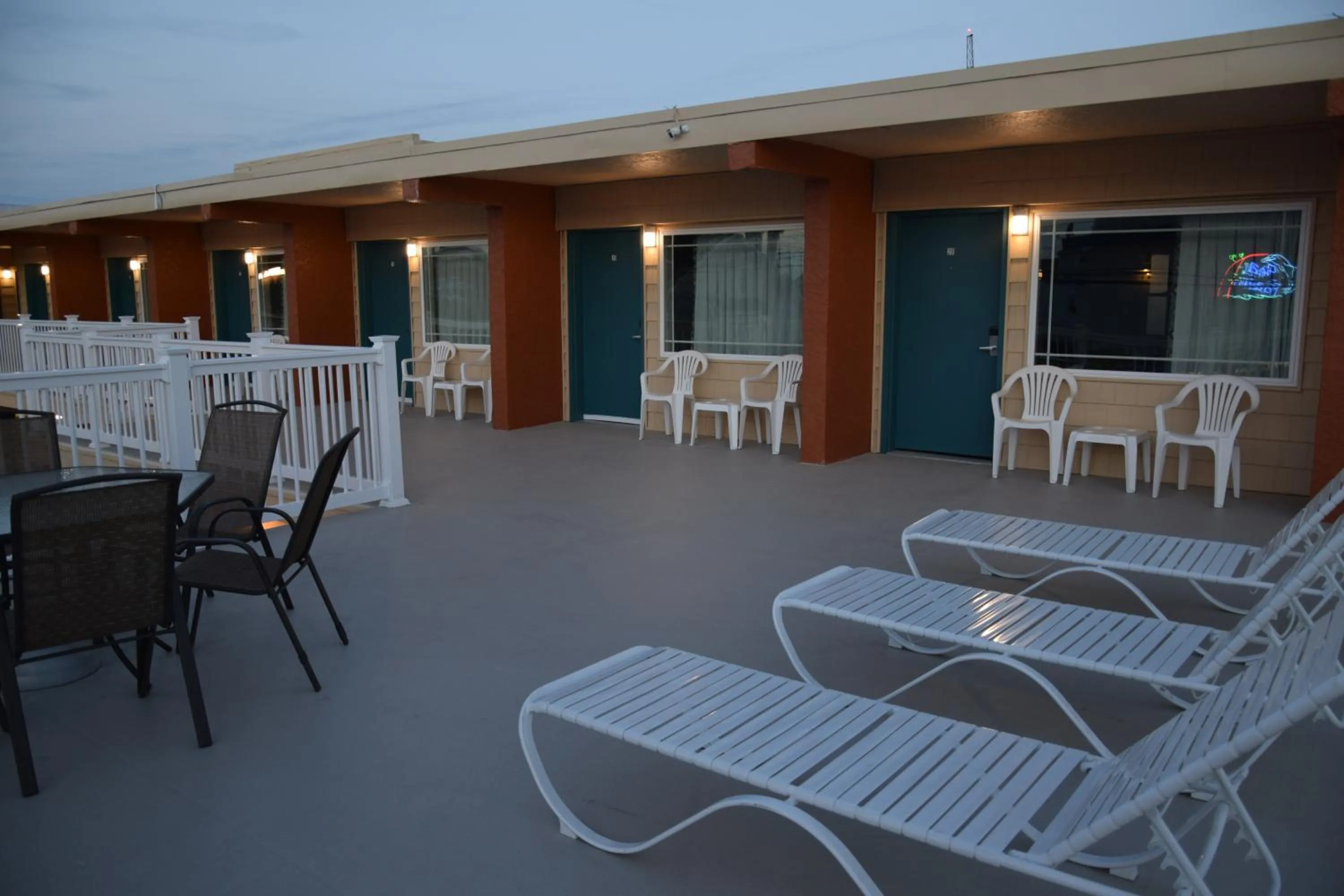 Balcony/Terrace in Seahorse Inn