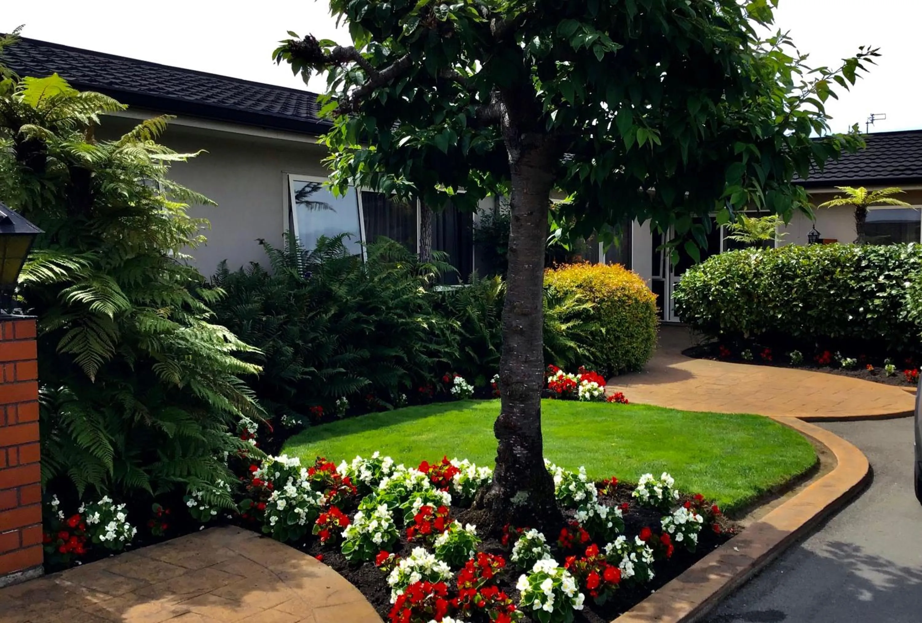 Garden in Avon City Motel