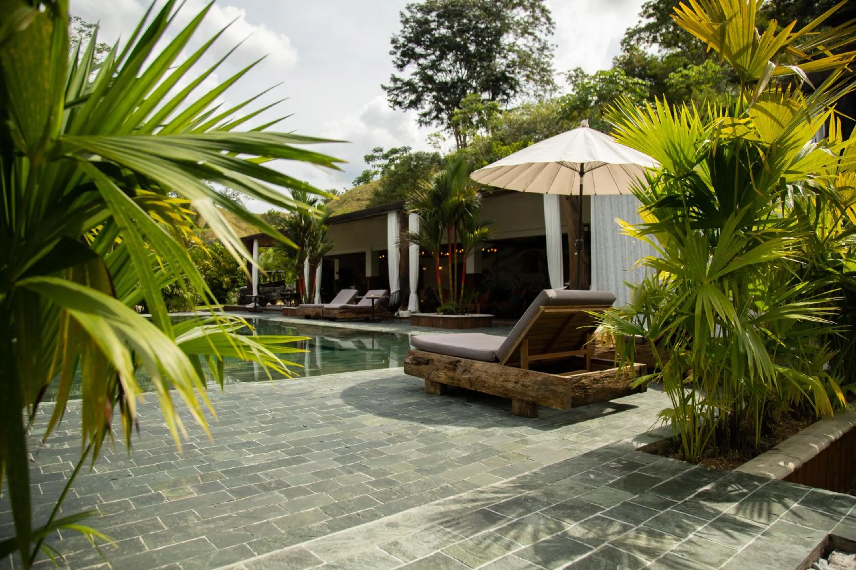 Swimming pool in El Rio Hotel