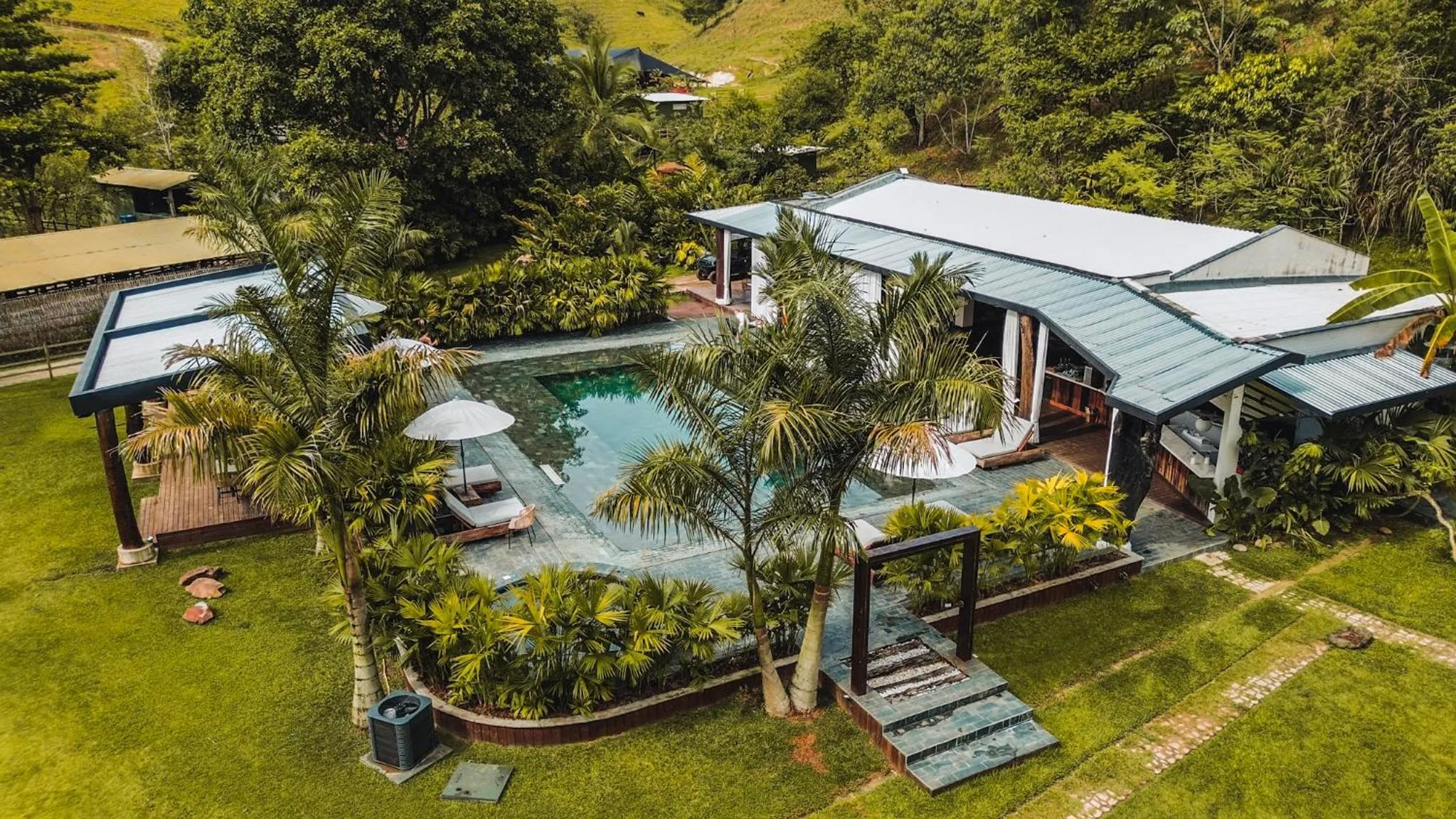 Swimming pool in El Rio Hotel
