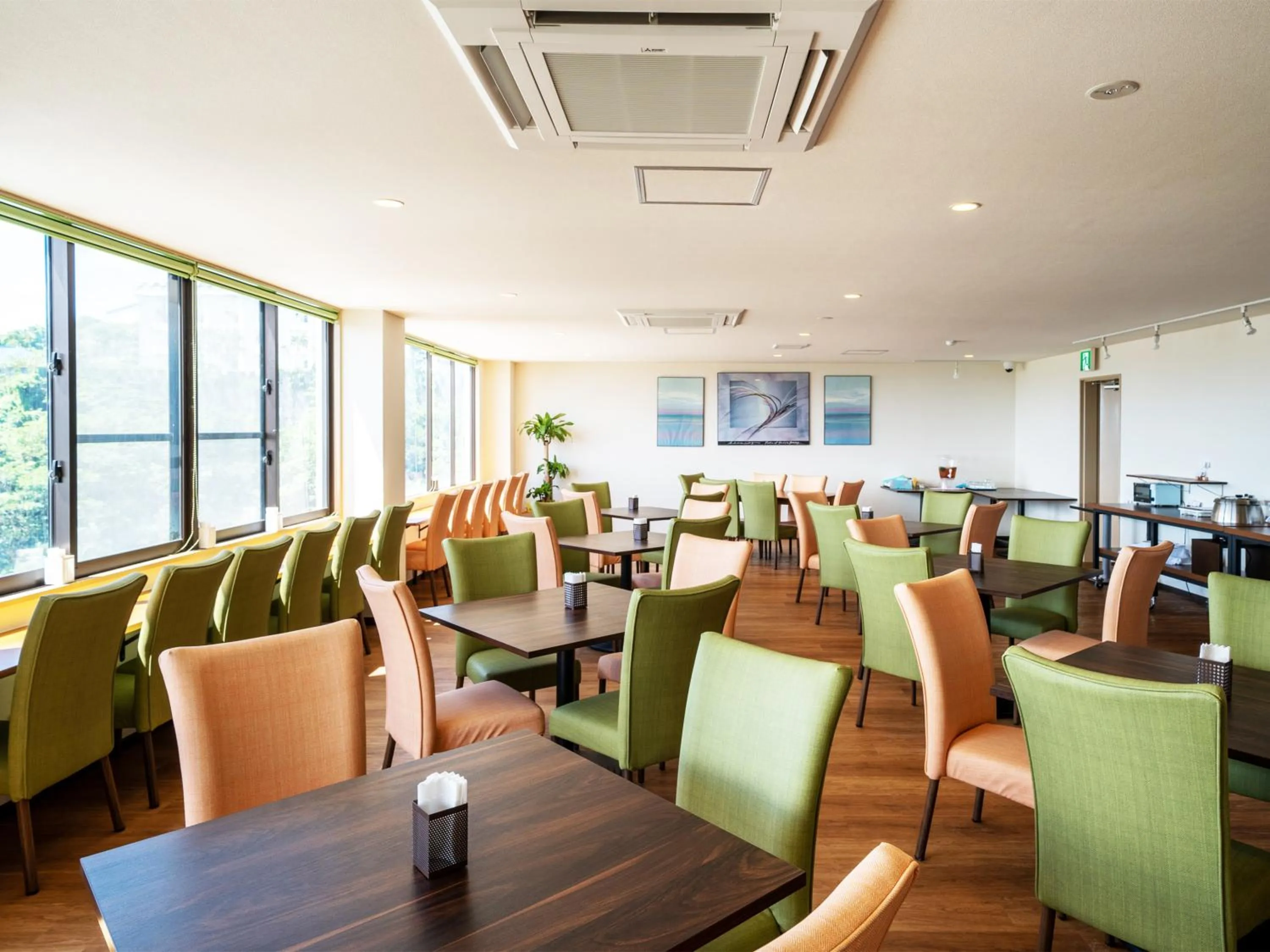 Restaurant/places to eat in HiyagunLanaiResort