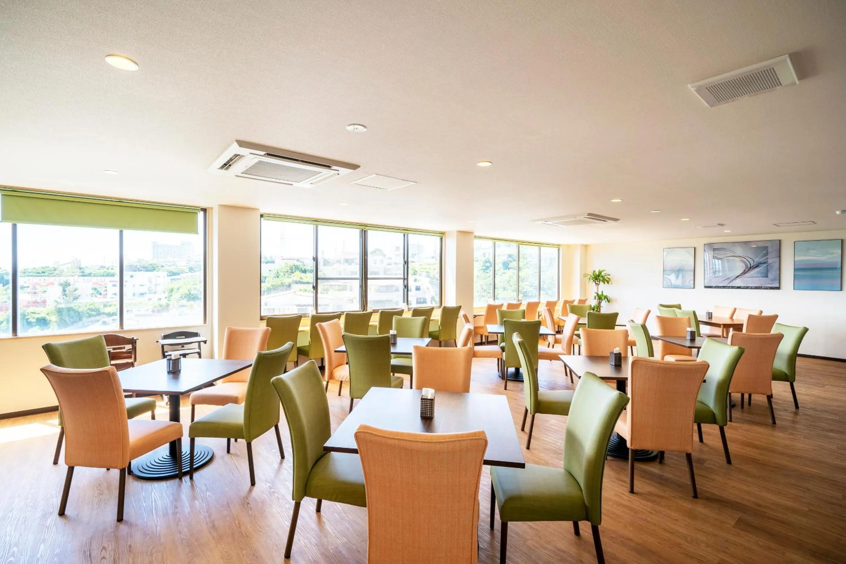 Restaurant/places to eat in HiyagunLanaiResort