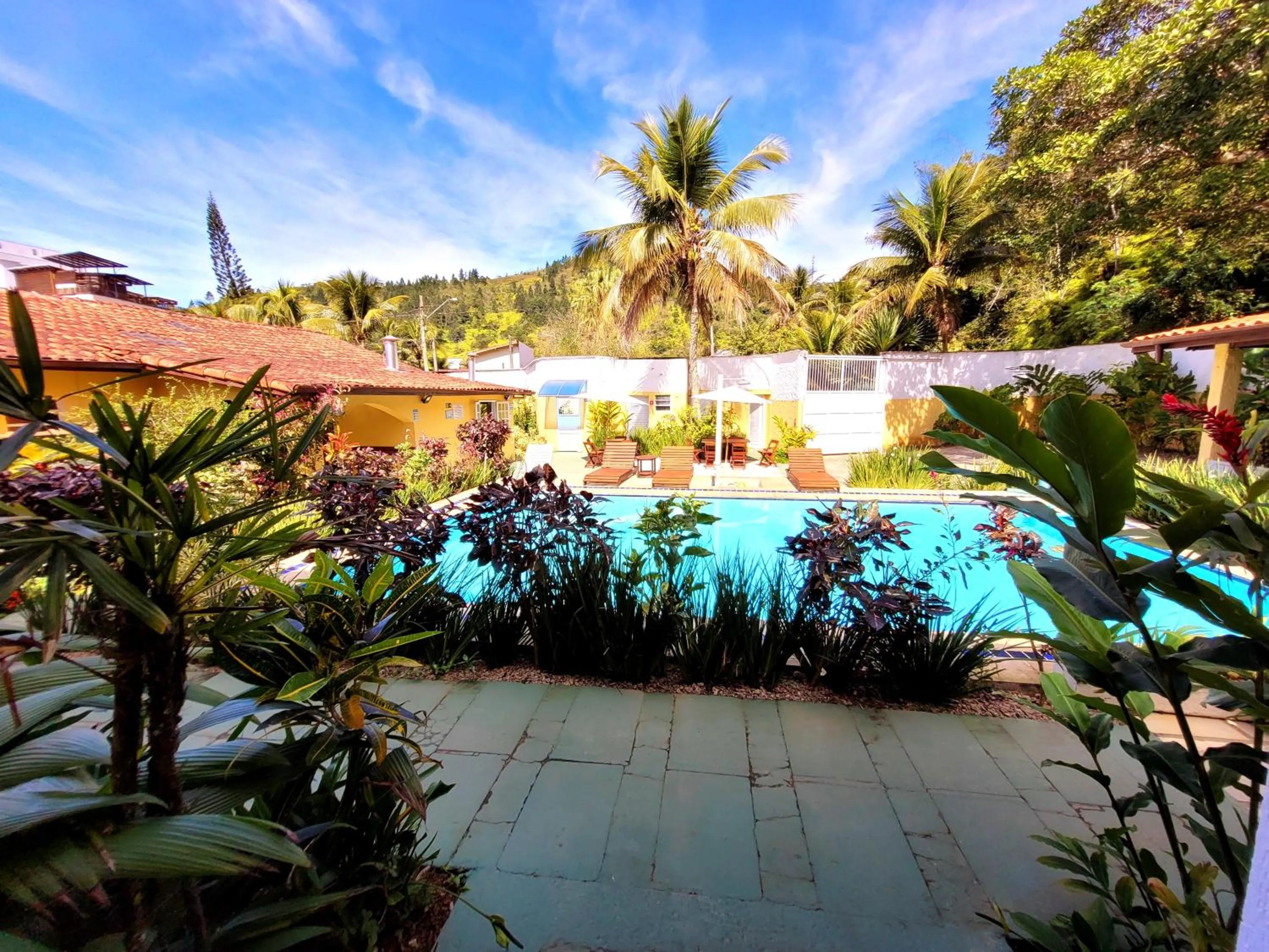 Swimming pool in Pousada Viva Ubatuba