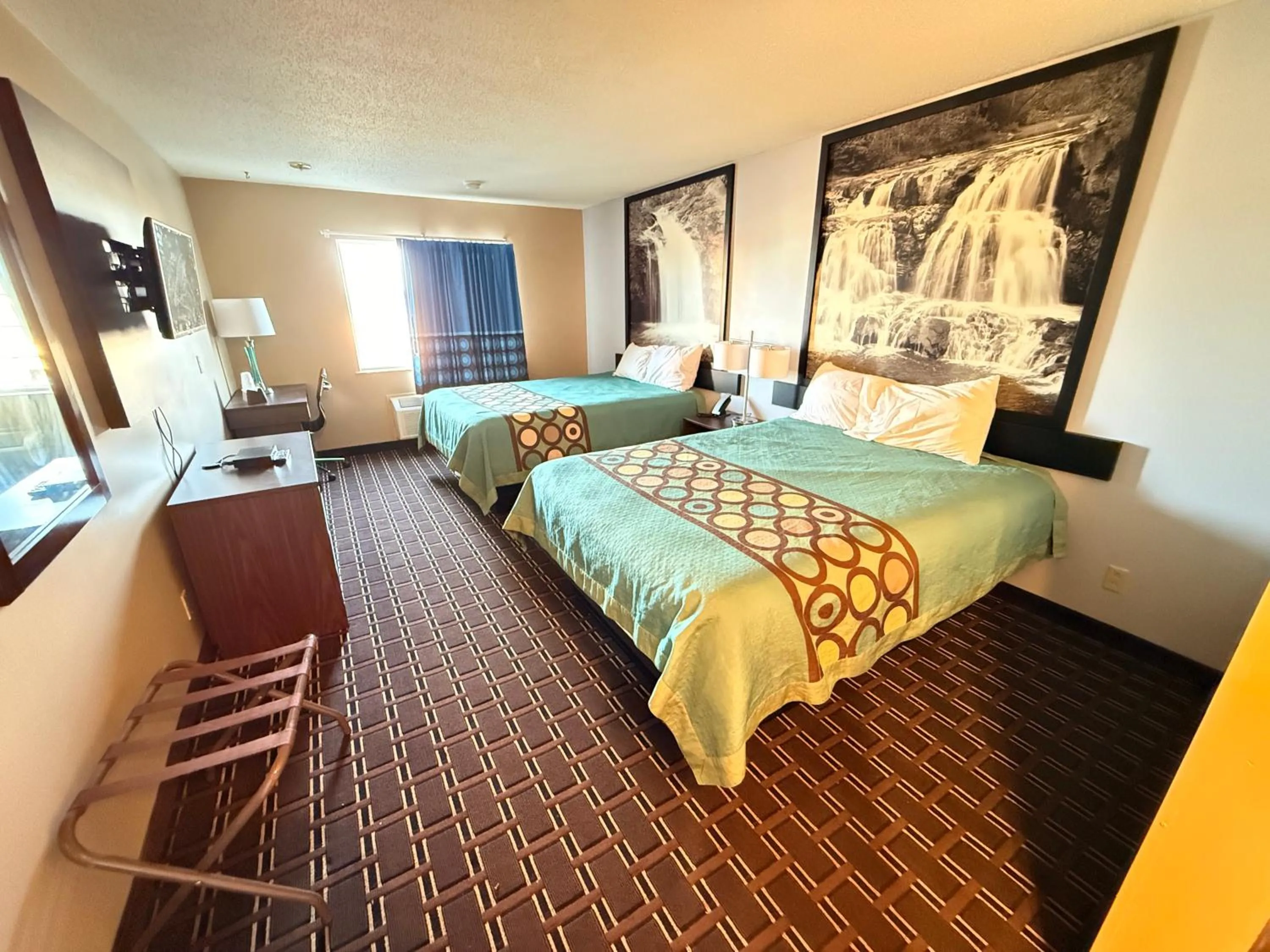 Bed in Super 8 by Wyndham Reedsburg