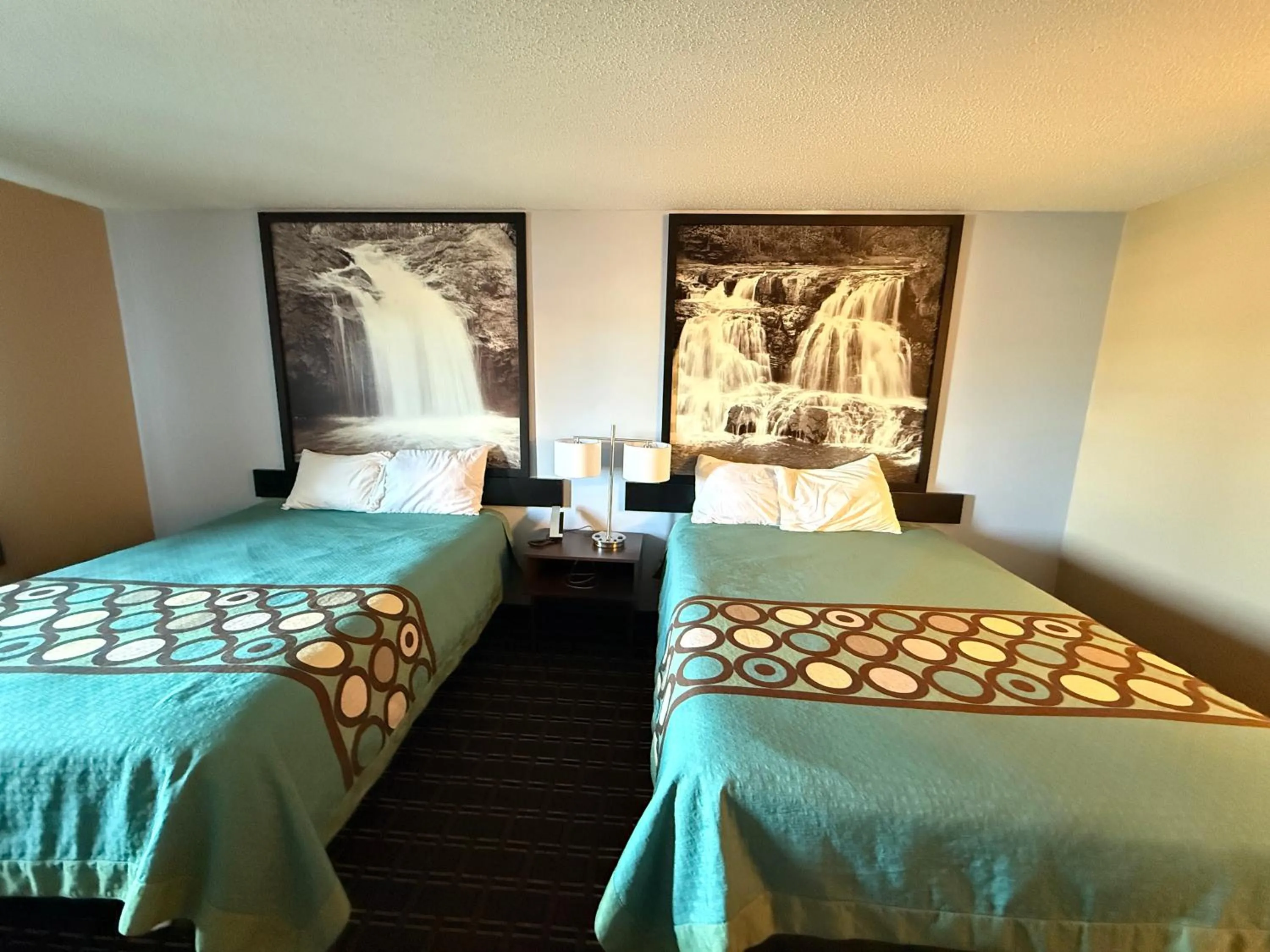 Bed in Super 8 by Wyndham Reedsburg