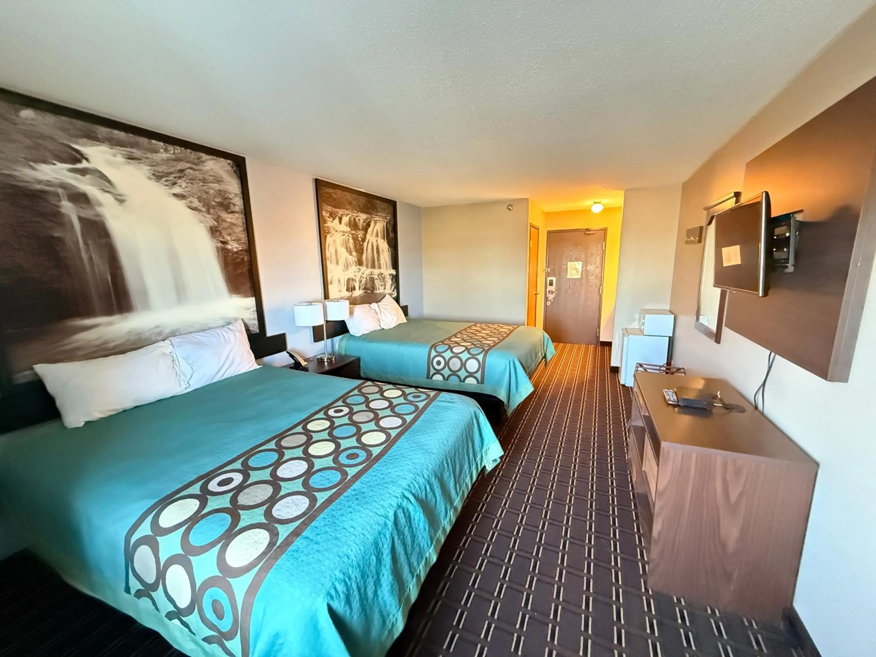 Bed in Super 8 by Wyndham Reedsburg