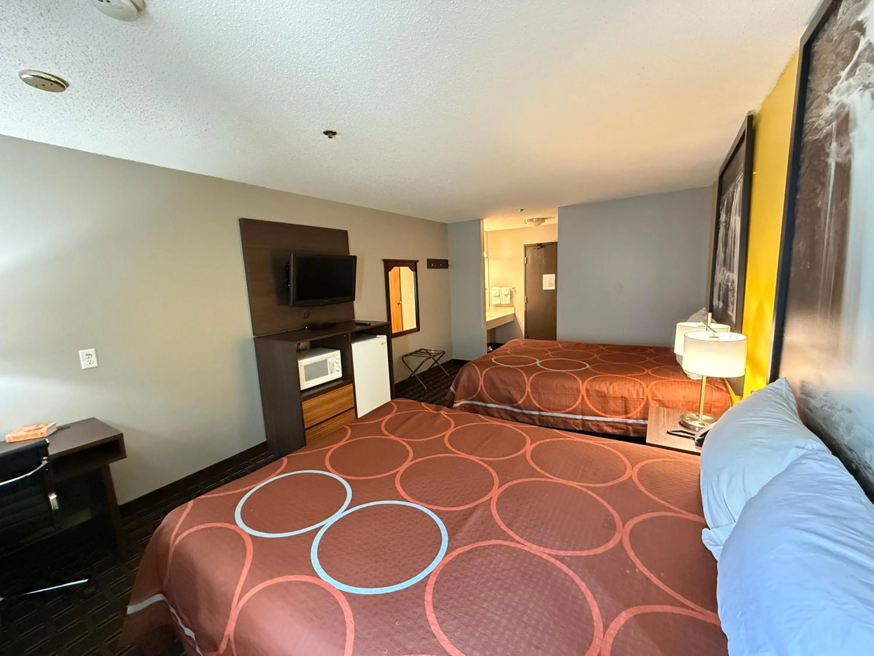 Bed in Super 8 by Wyndham Reedsburg