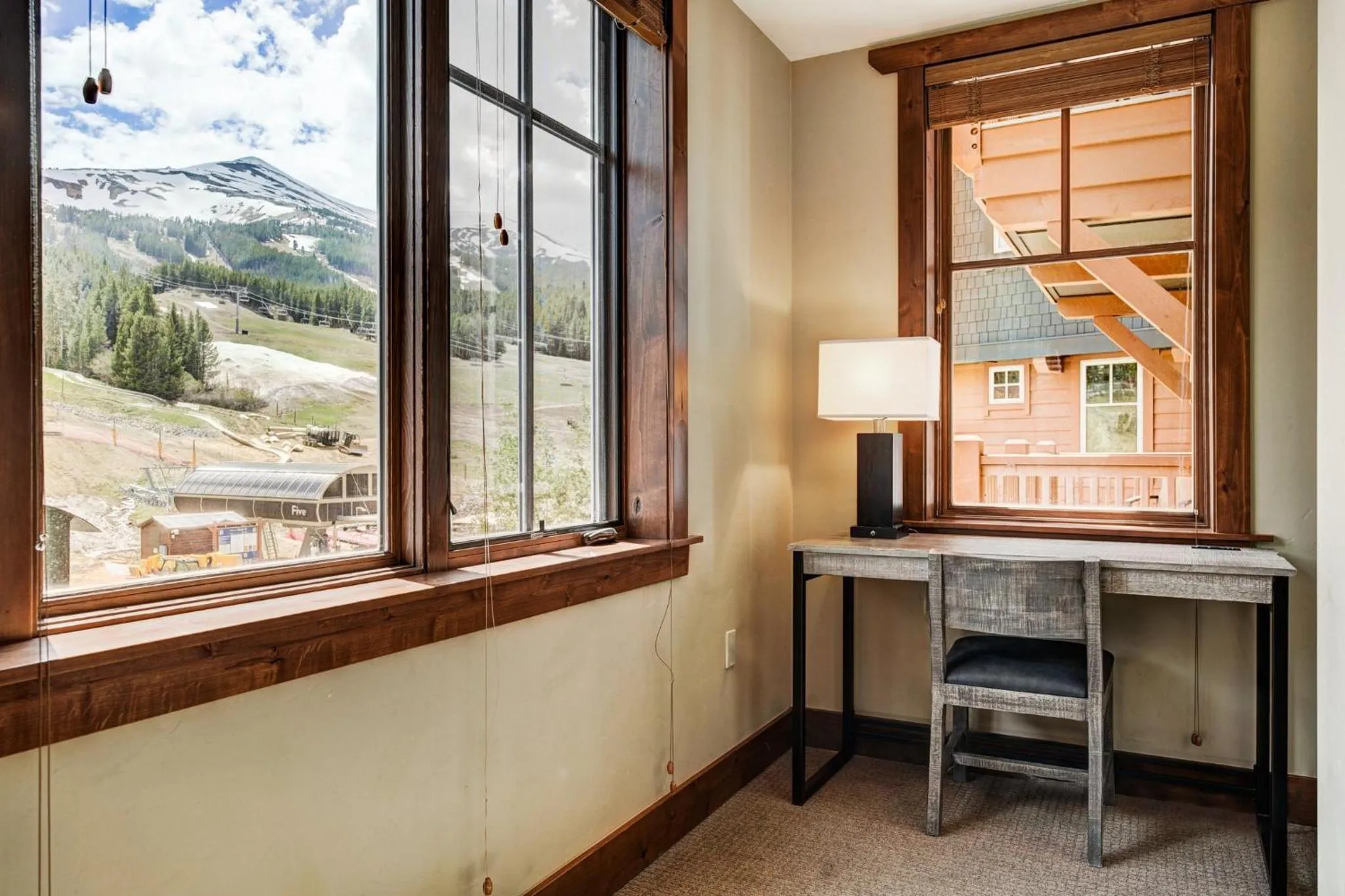 Living room in One Ski Hill, A RockResort