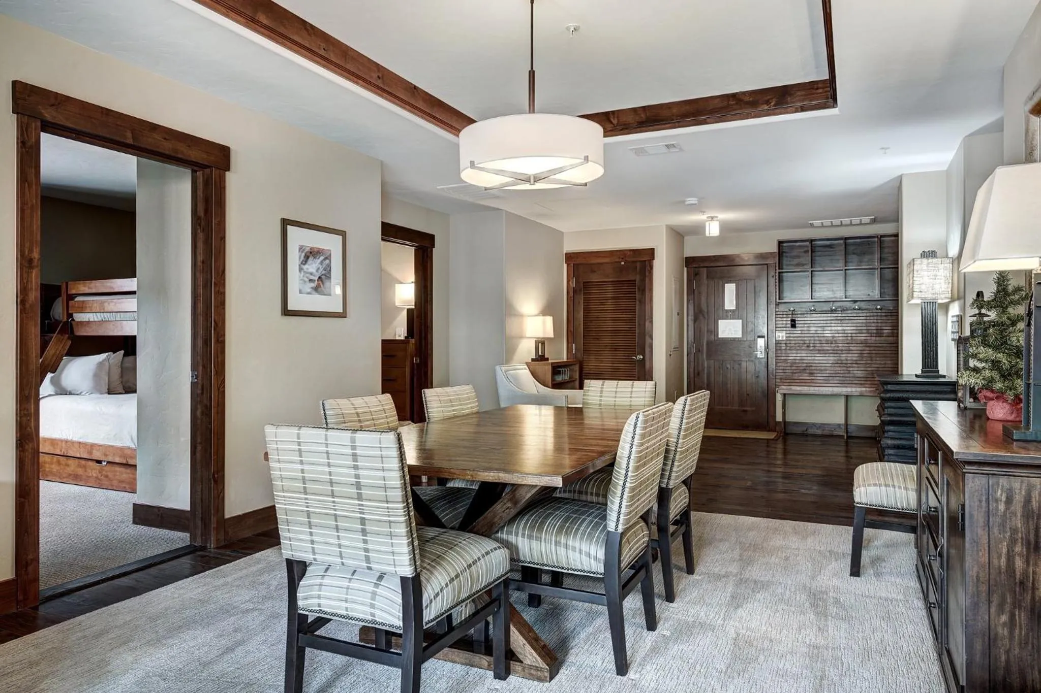 Food and drinks in One Ski Hill, A RockResort