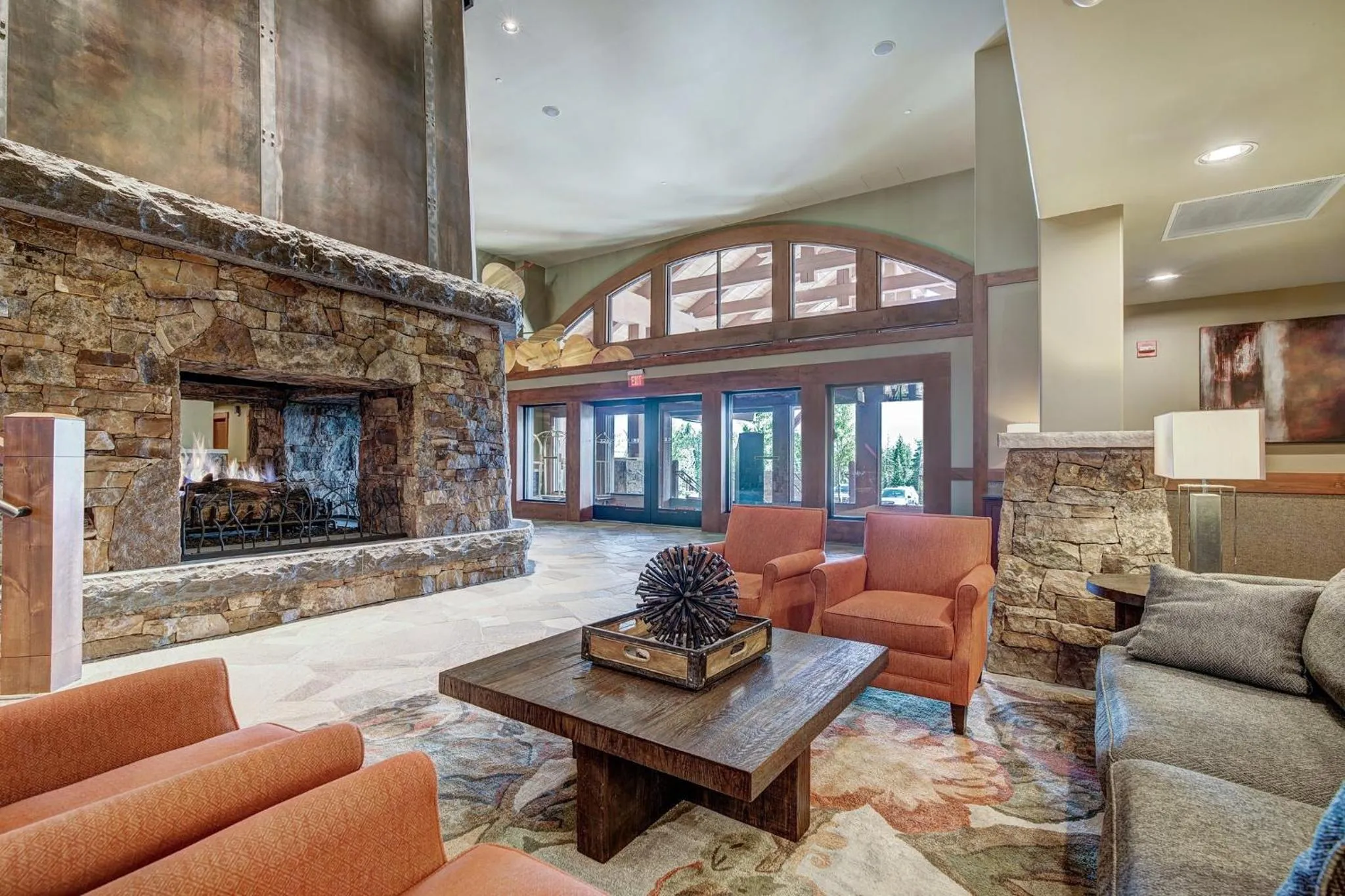 Lobby or reception in One Ski Hill, A RockResort