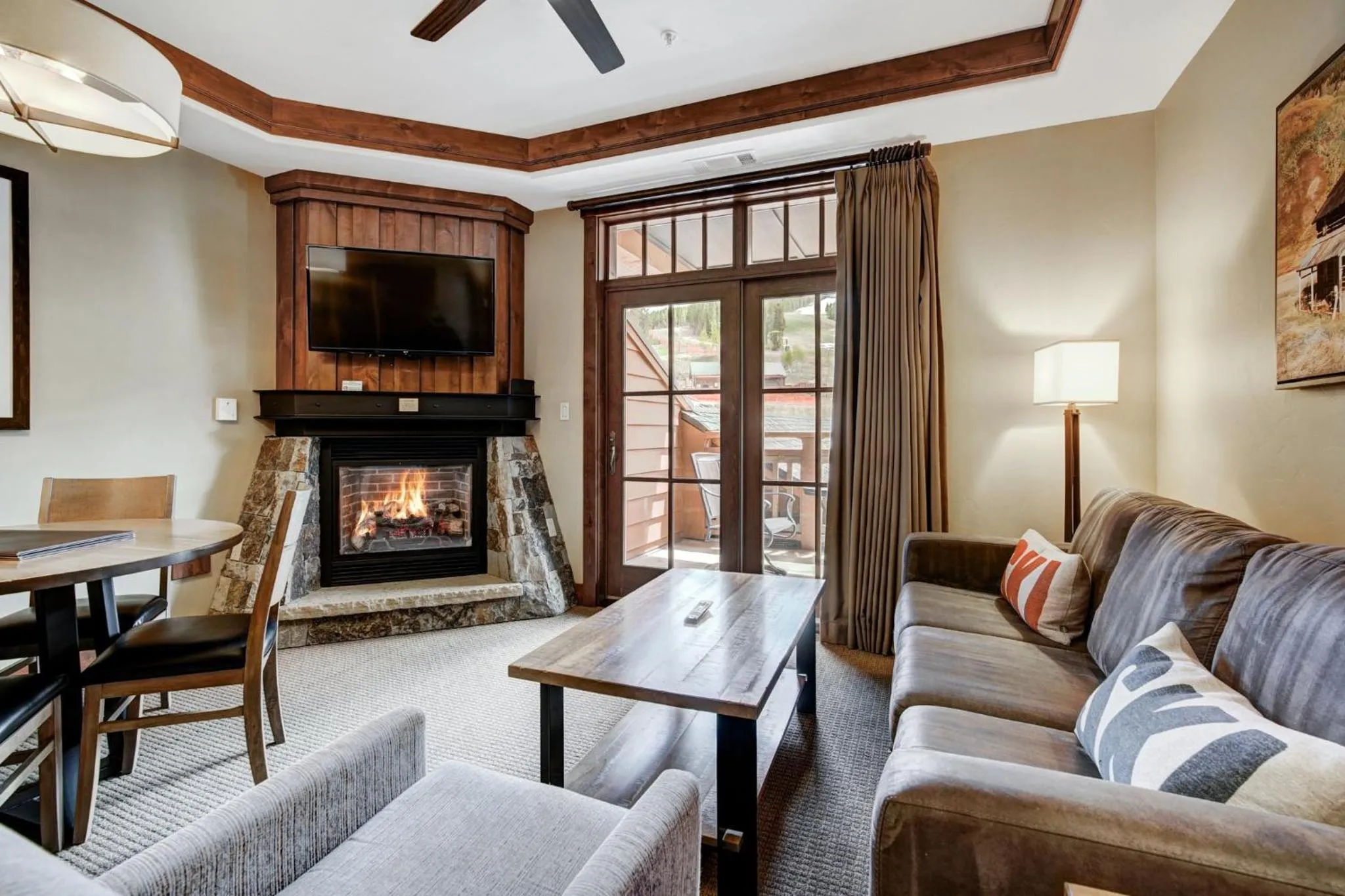 Living room in One Ski Hill, A RockResort