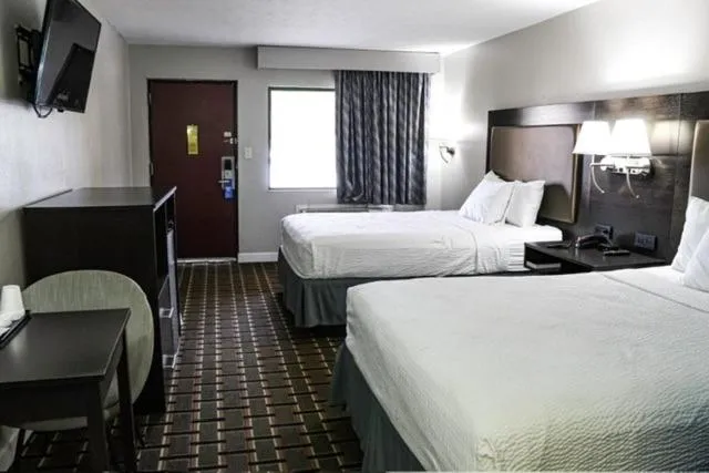 Bed in Days Inn by Wyndham Little River