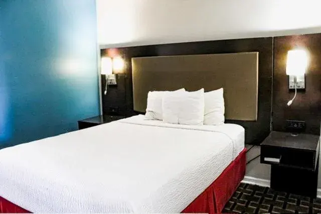 Efficiency Queen Room - Non-Smoking in Days Inn by Wyndham Little River Efficiency Queen Room - Non-Smoking in Days Inn by Wyndham Little River