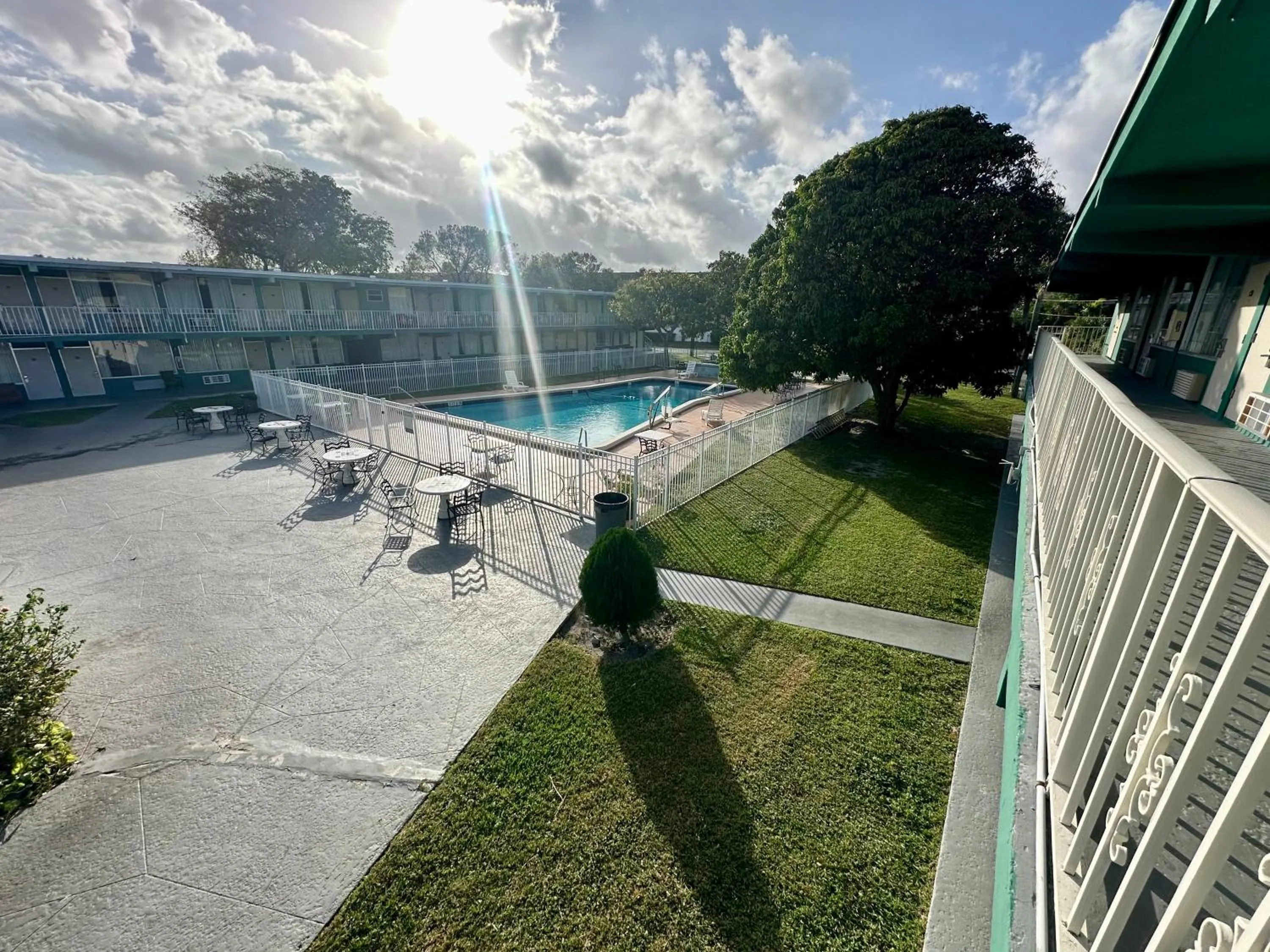 Property building in Boca Inn