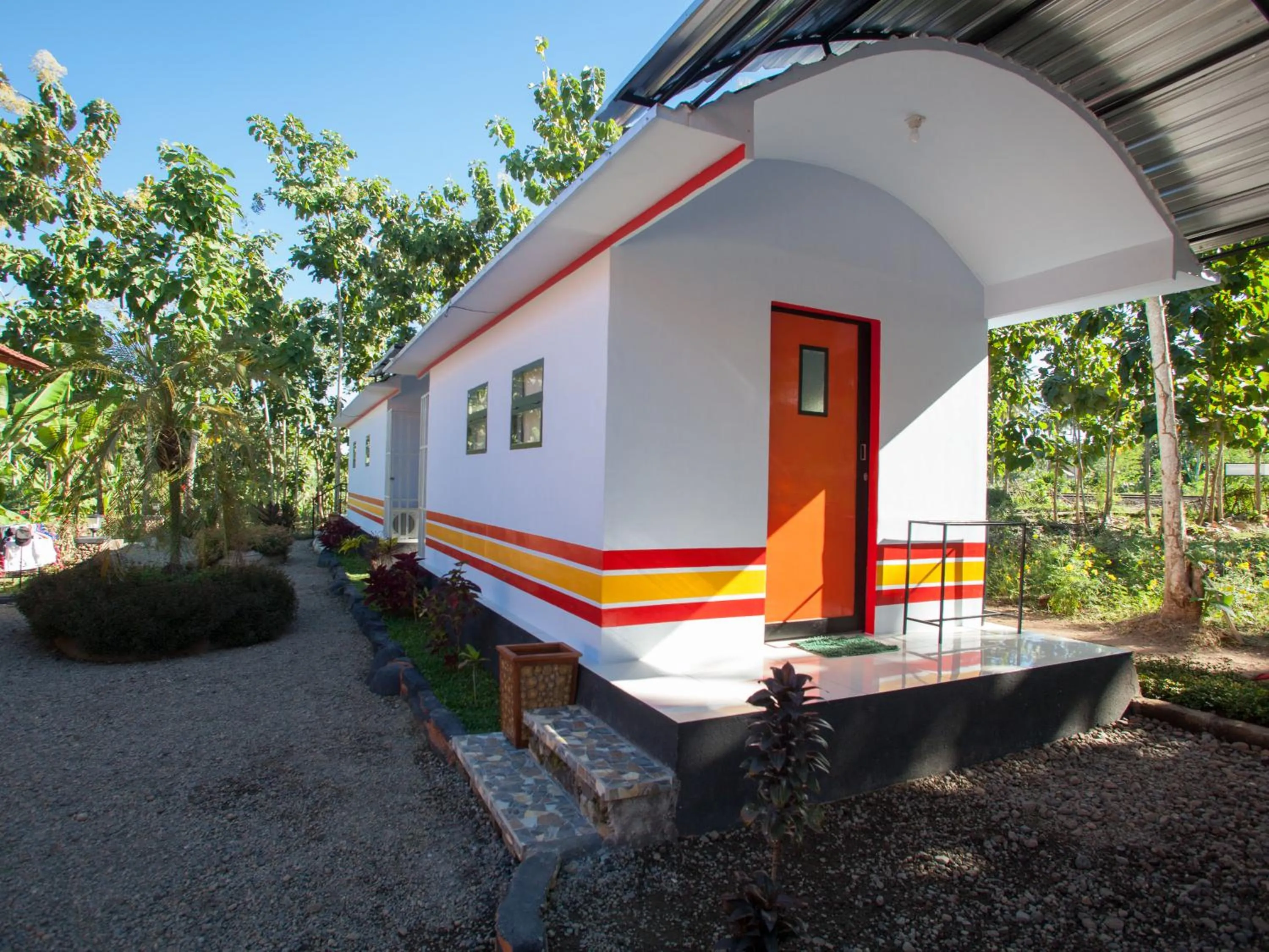 Property logo or sign in RedDoorz near Banyuwangi Kota Train Station